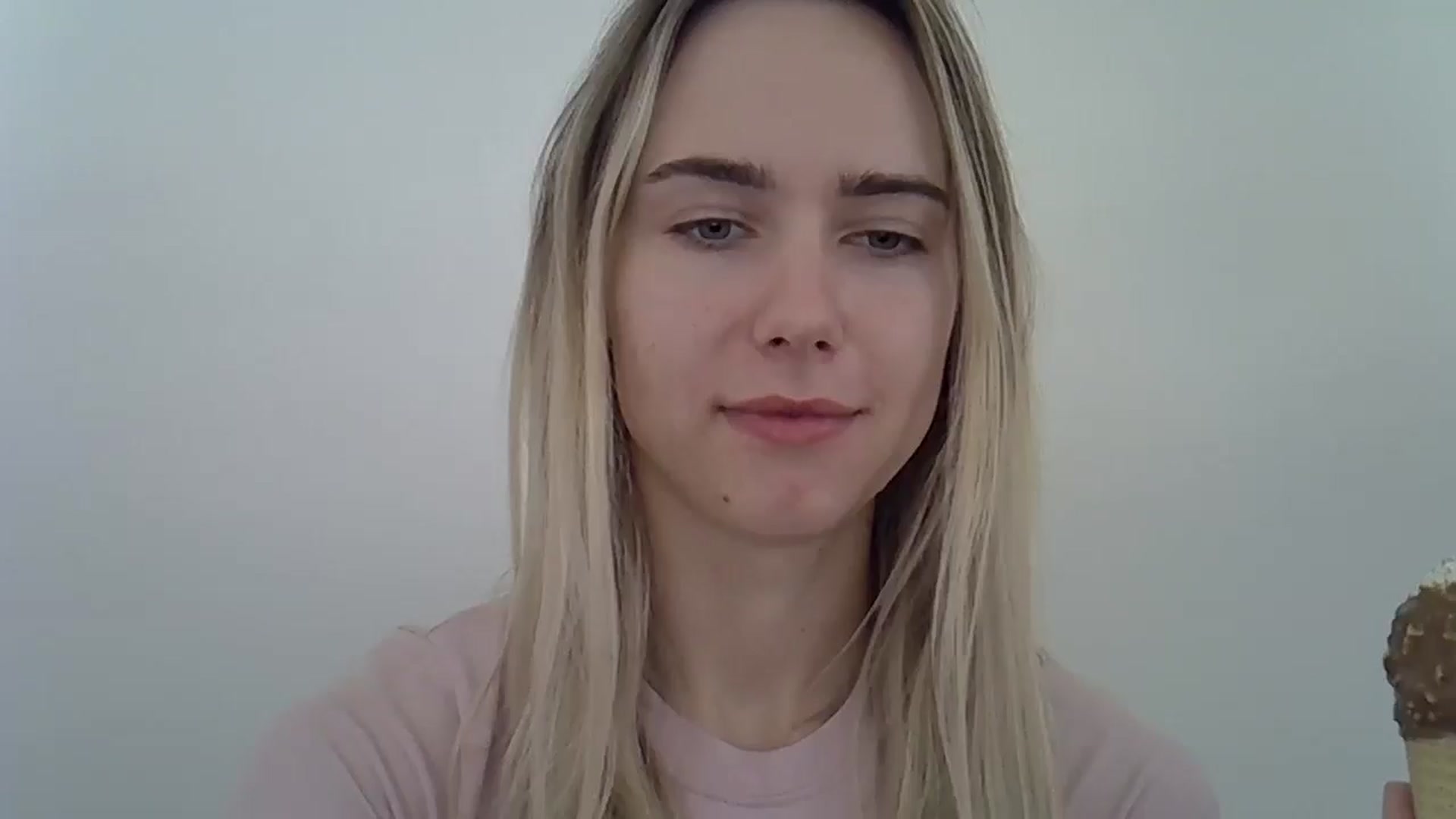 Gallery image thumbnail from Ocean__Soul's myfreecams stream on, 05/04/2025, 16:23 image 1 of 20