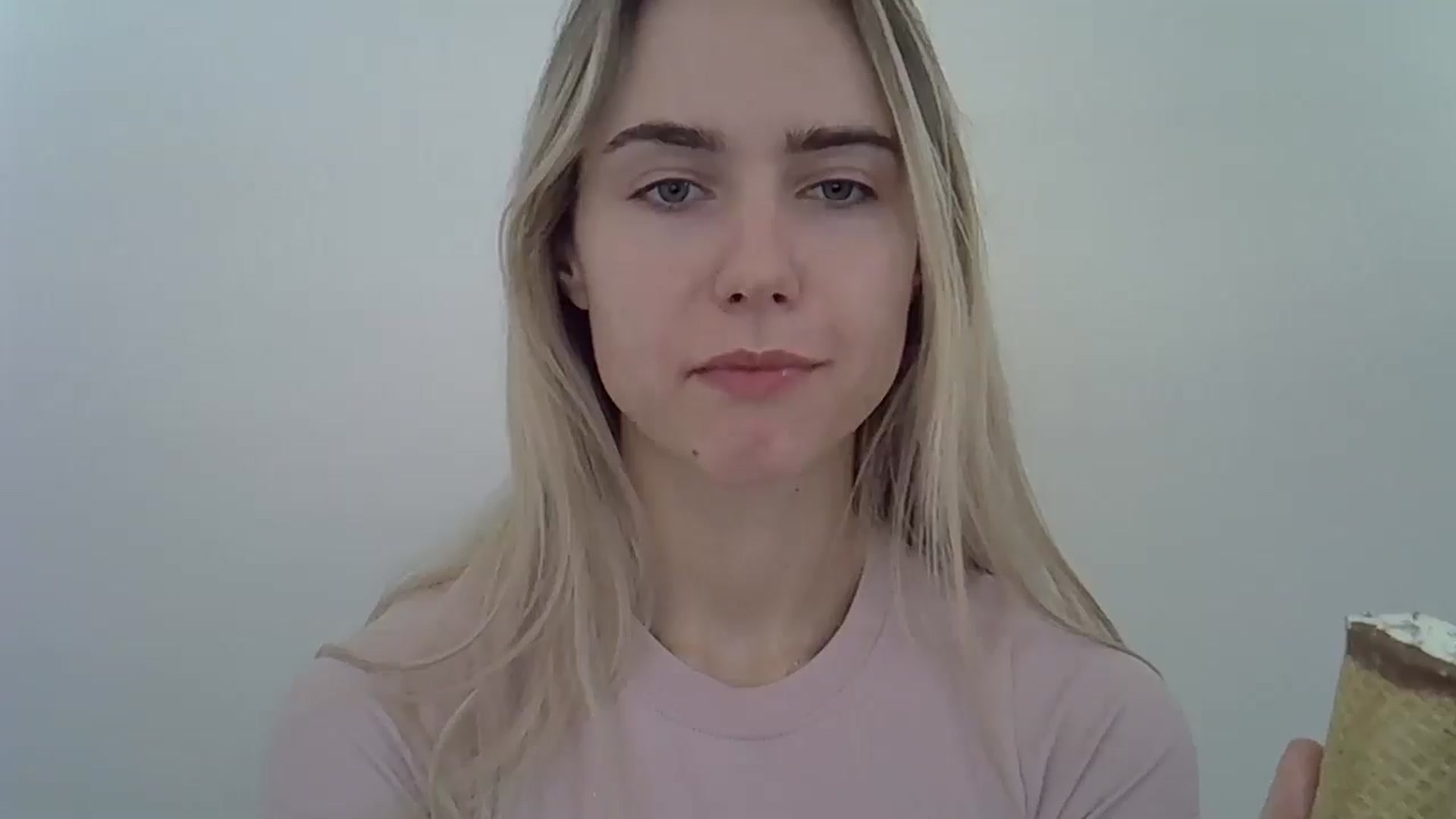 Gallery image thumbnail from Ocean__Soul's myfreecams stream on, 05/04/2025, 16:23 image 10 of 20