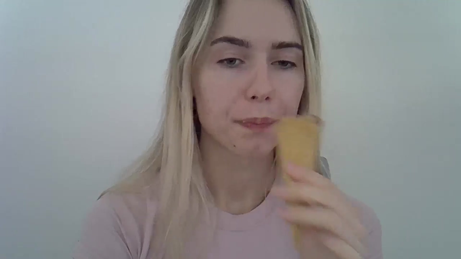 Gallery image thumbnail from Ocean__Soul's myfreecams stream on, 05/04/2025, 16:23 image 11 of 20