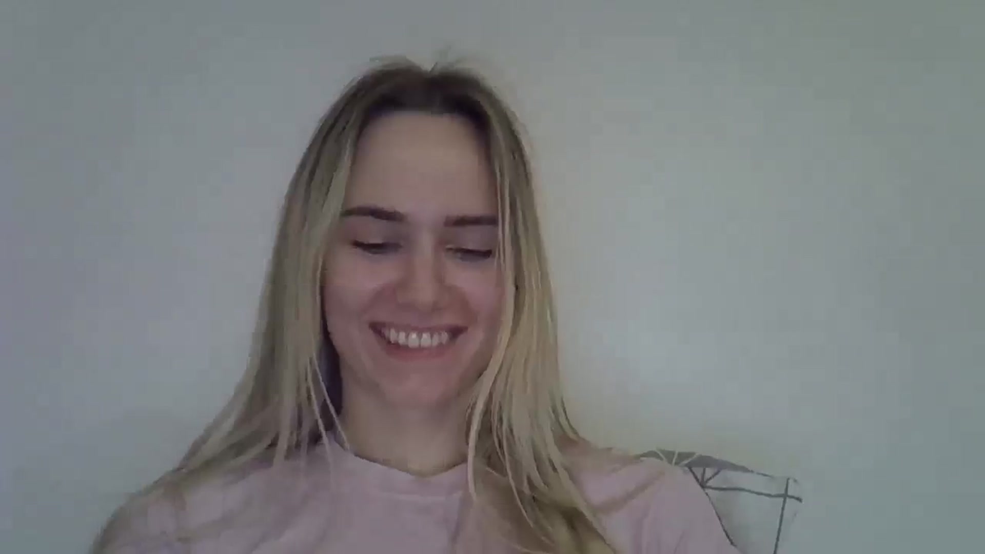 Gallery image thumbnail from Ocean__Soul's myfreecams stream on, 05/04/2025, 18:22 image 15 of 20