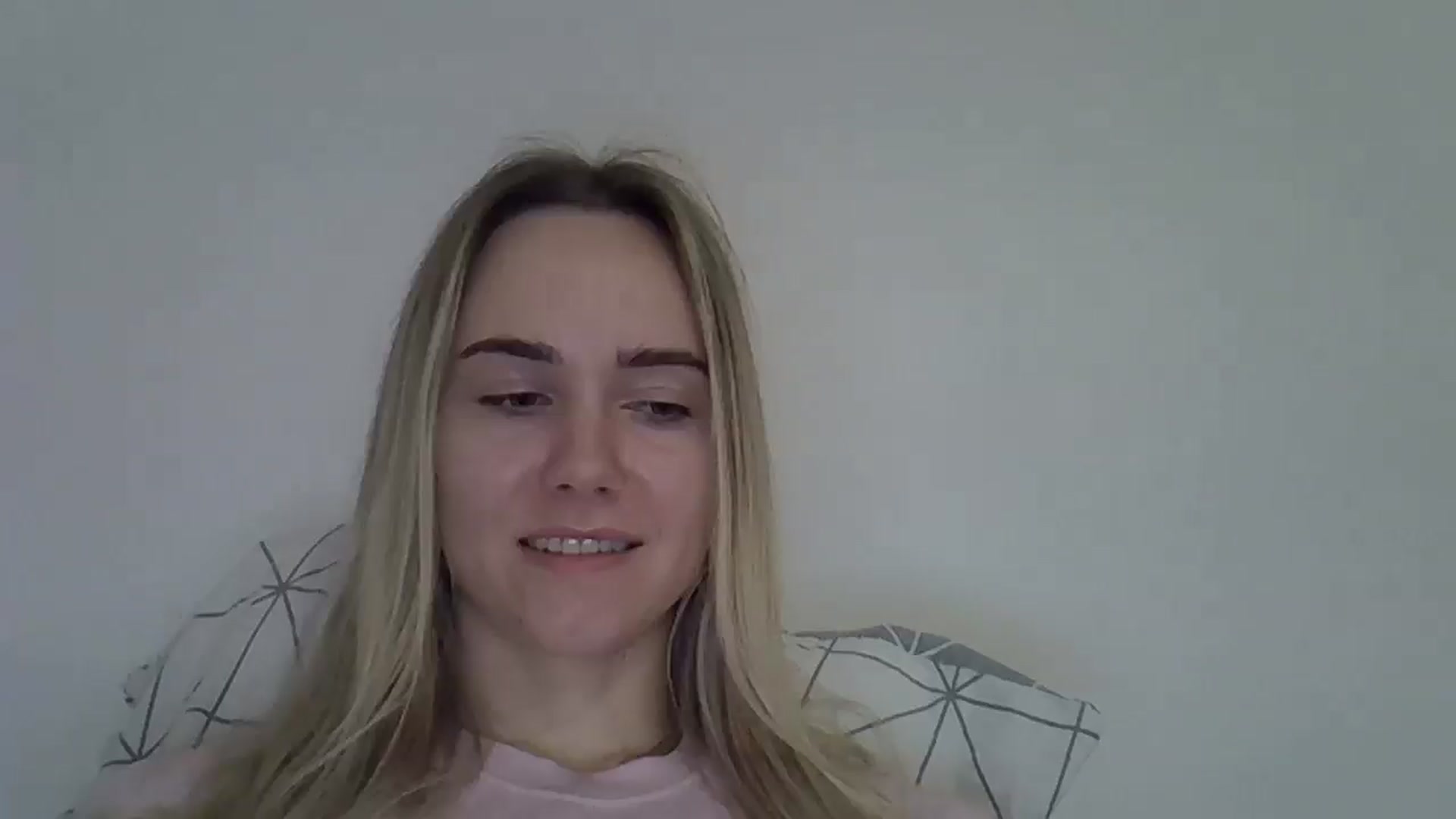 Gallery image thumbnail from Ocean__Soul's myfreecams stream on, 05/04/2025, 18:22 image 11 of 20