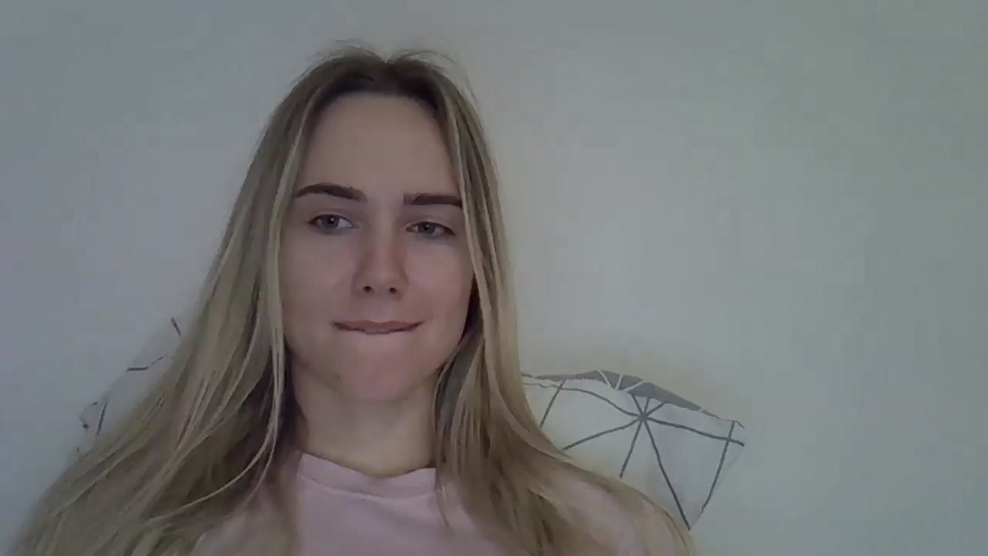 Gallery image thumbnail from Ocean__Soul's myfreecams stream on, 05/04/2025, 18:22 image 13 of 20