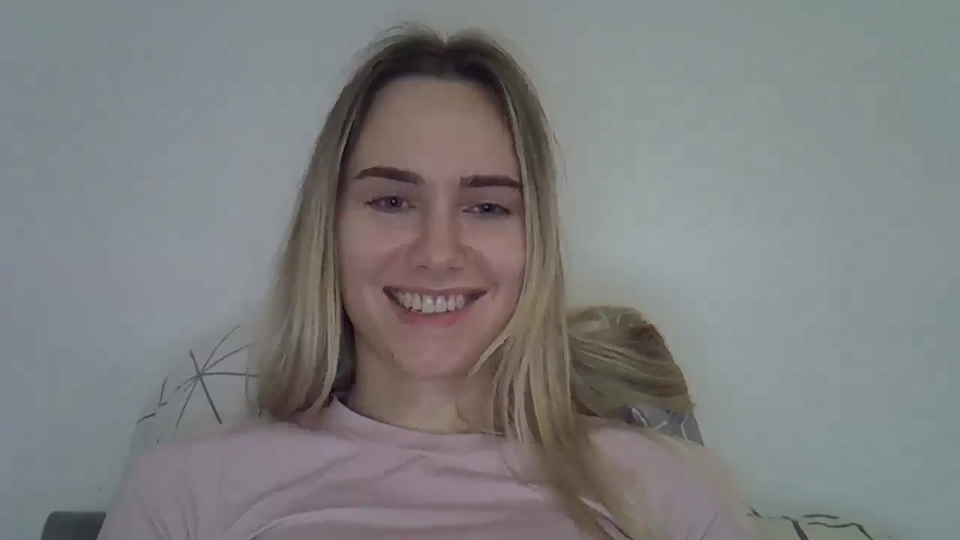 Gallery image thumbnail from Ocean__Soul's myfreecams stream on, 05/04/2025, 20:37 image 17 of 20