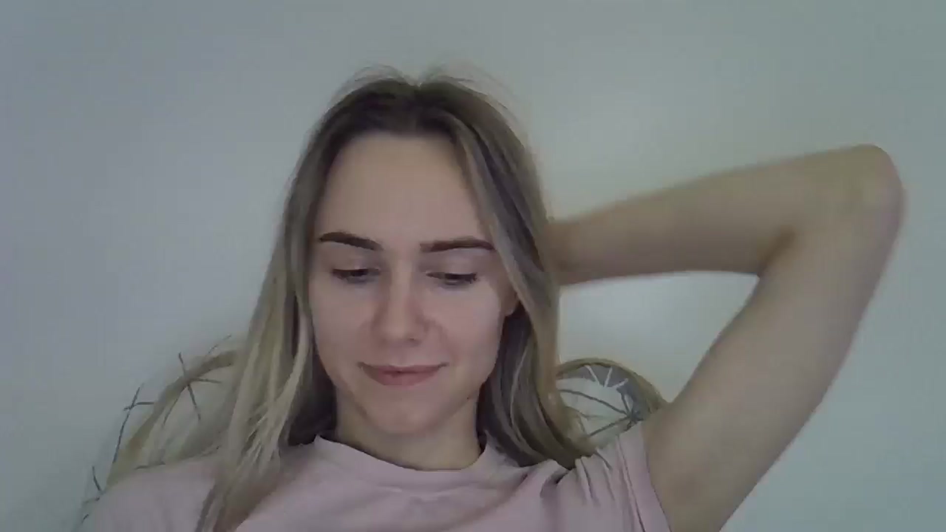 Gallery image thumbnail from Ocean__Soul's myfreecams stream on, 05/04/2025, 20:37 image 9 of 20