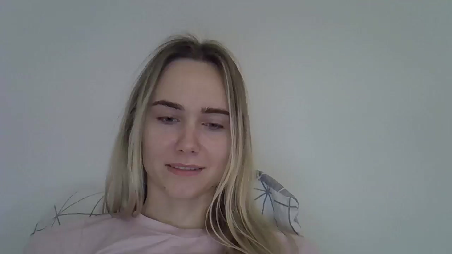 Gallery image thumbnail from Ocean__Soul's myfreecams stream on, 05/04/2025, 22:40 image 1 of 20
