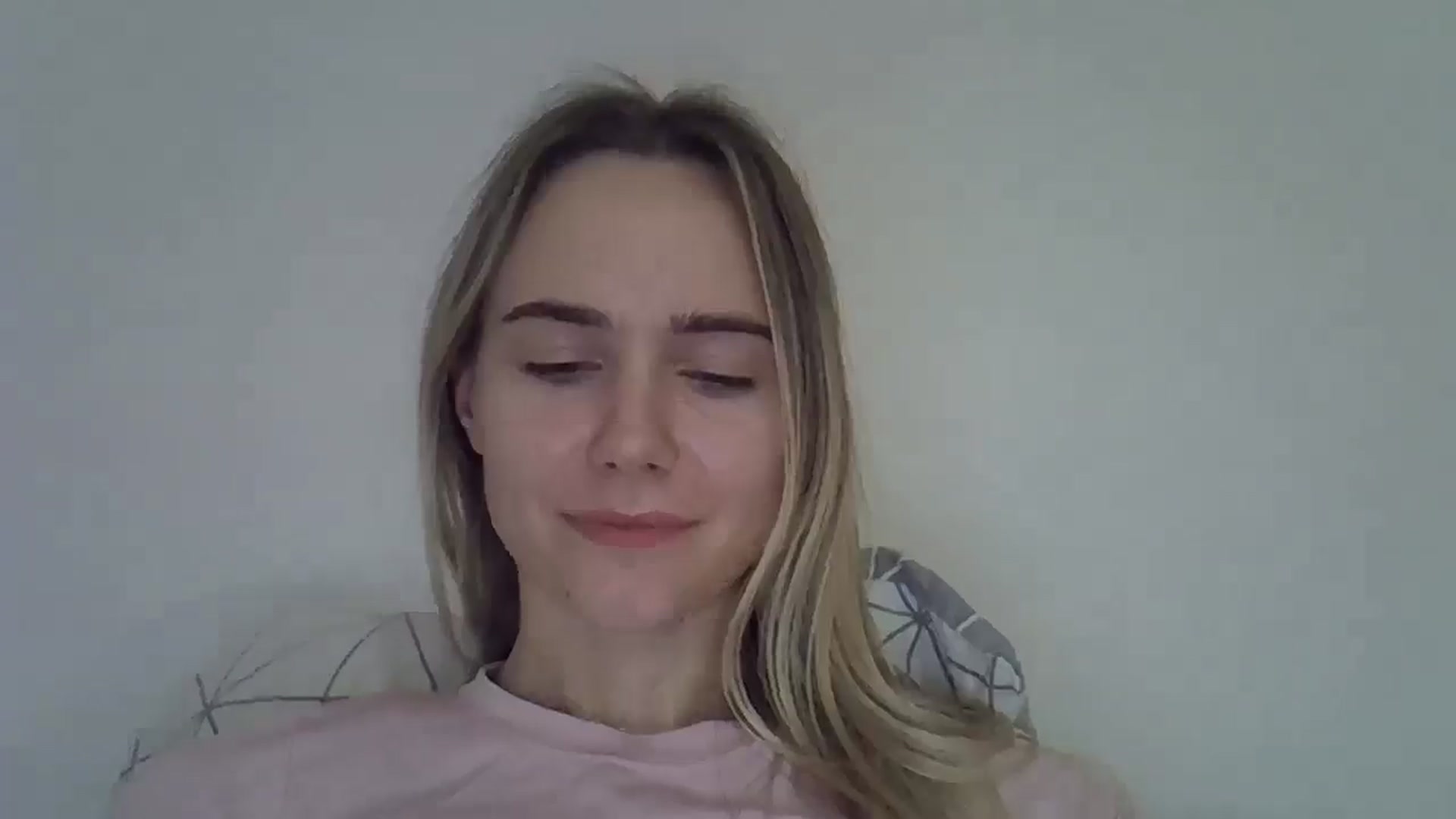 Gallery image thumbnail from Ocean__Soul's myfreecams stream on, 05/04/2025, 22:40 image 10 of 20