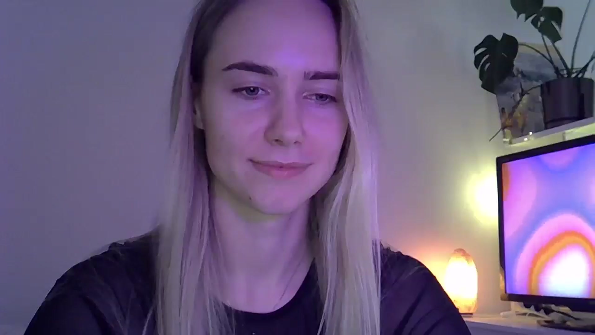 Gallery image thumbnail from Ocean__Soul's myfreecams stream on, 05/05/2025, 14:22 image 11 of 20
