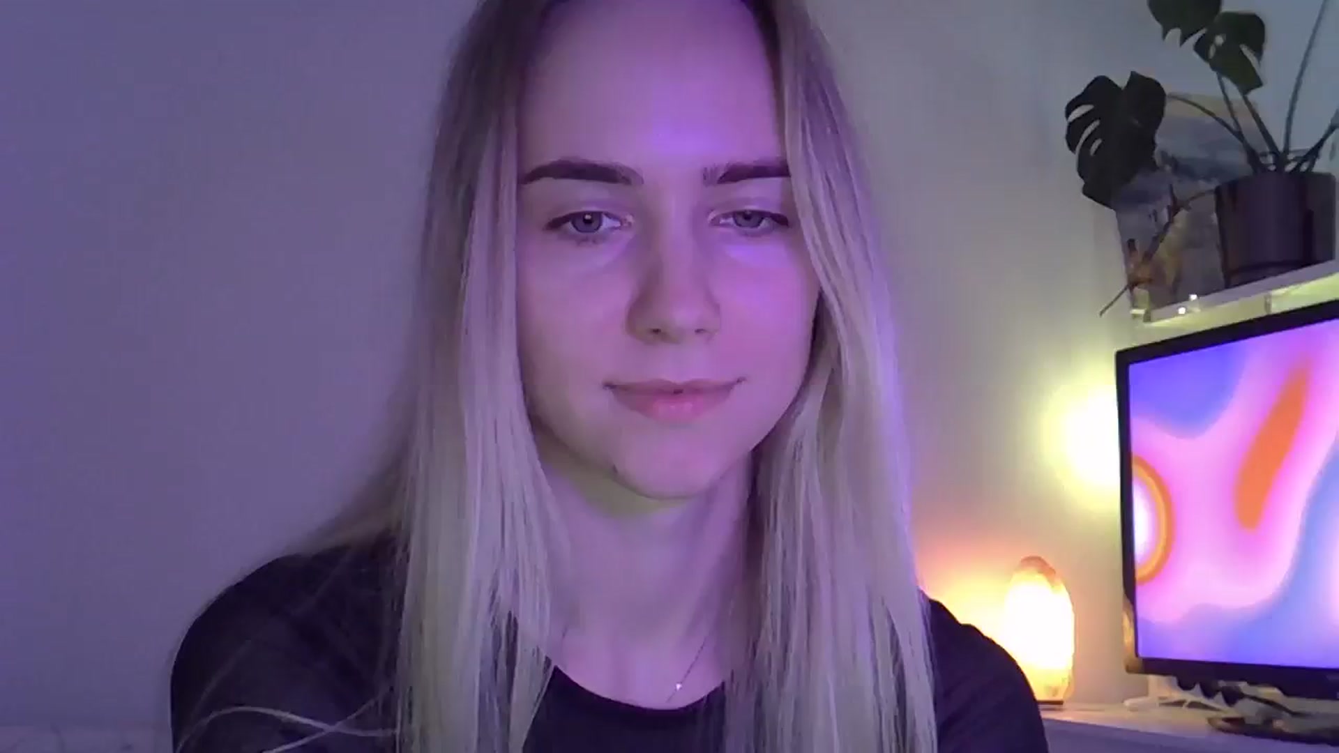 Gallery image thumbnail from Ocean__Soul's myfreecams stream on, 05/05/2025, 14:22 image 7 of 20