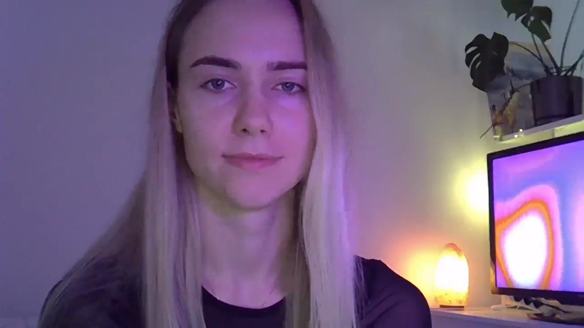 Gallery image thumbnail from Ocean__Soul's myfreecams stream on, 05/05/2025, 14:22 image 9 of 20