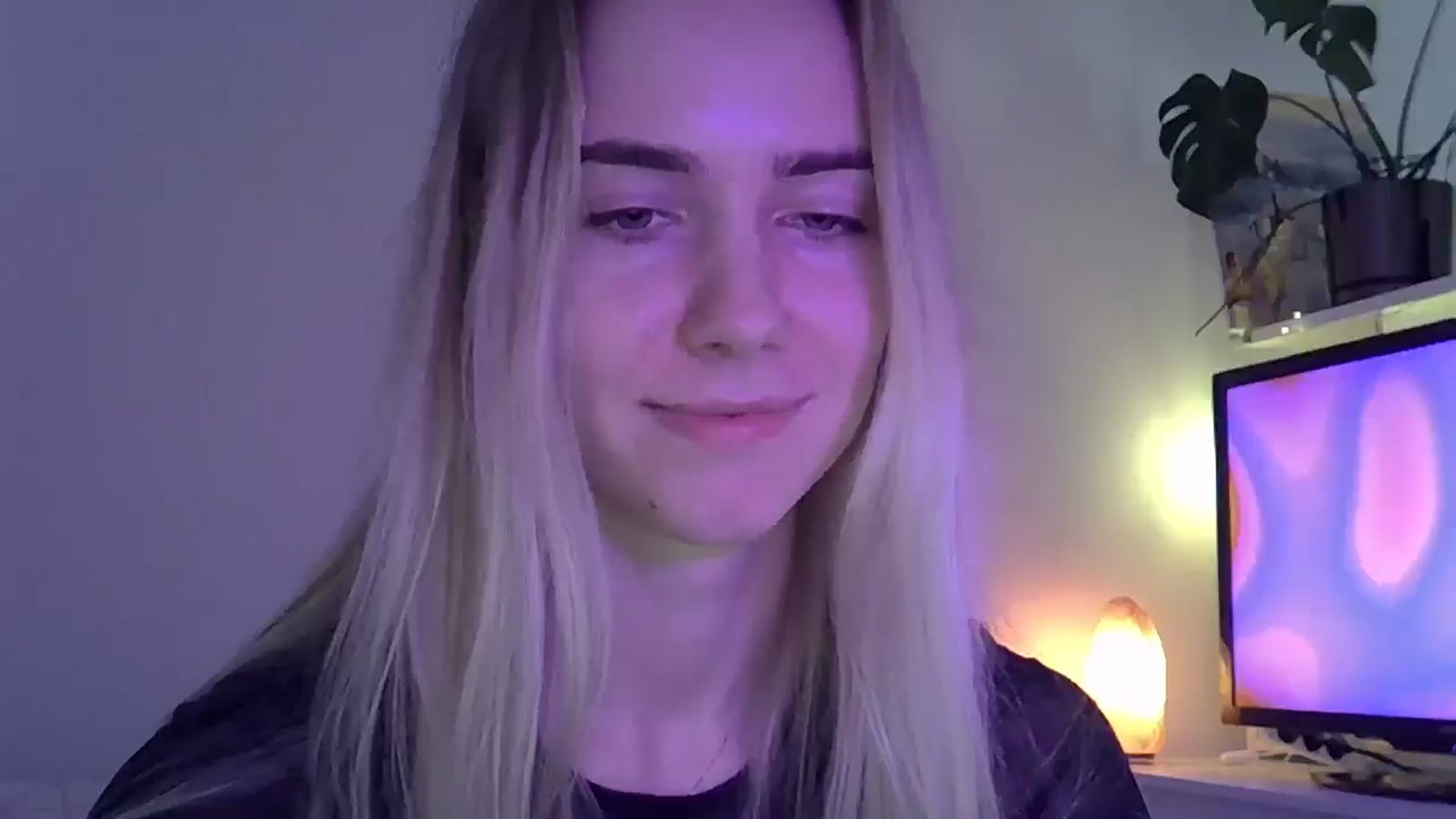 Gallery image thumbnail from Ocean__Soul's myfreecams stream on, 05/05/2025, 14:22 image 20 of 20