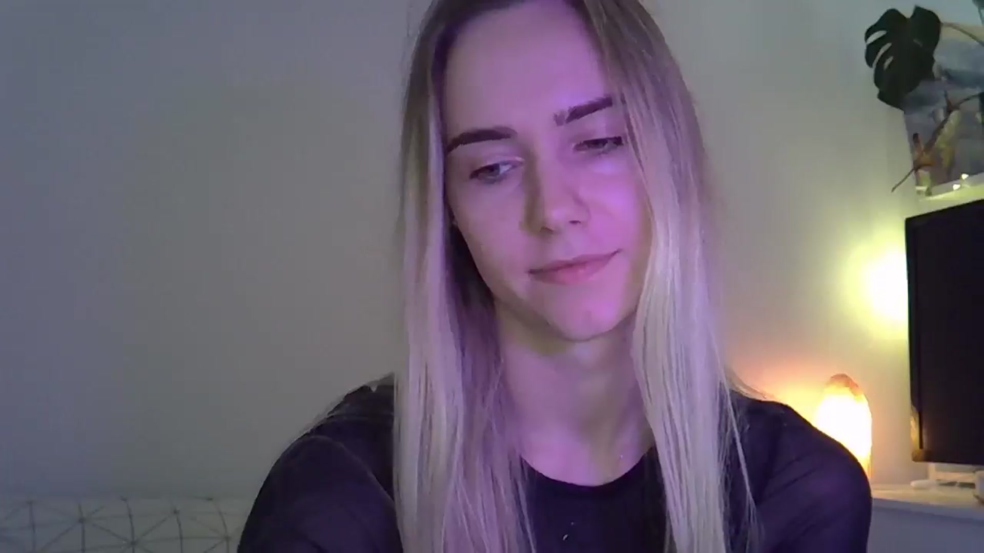 Gallery image thumbnail from Ocean__Soul's myfreecams stream on, 05/05/2025, 15:48 image 20 of 20