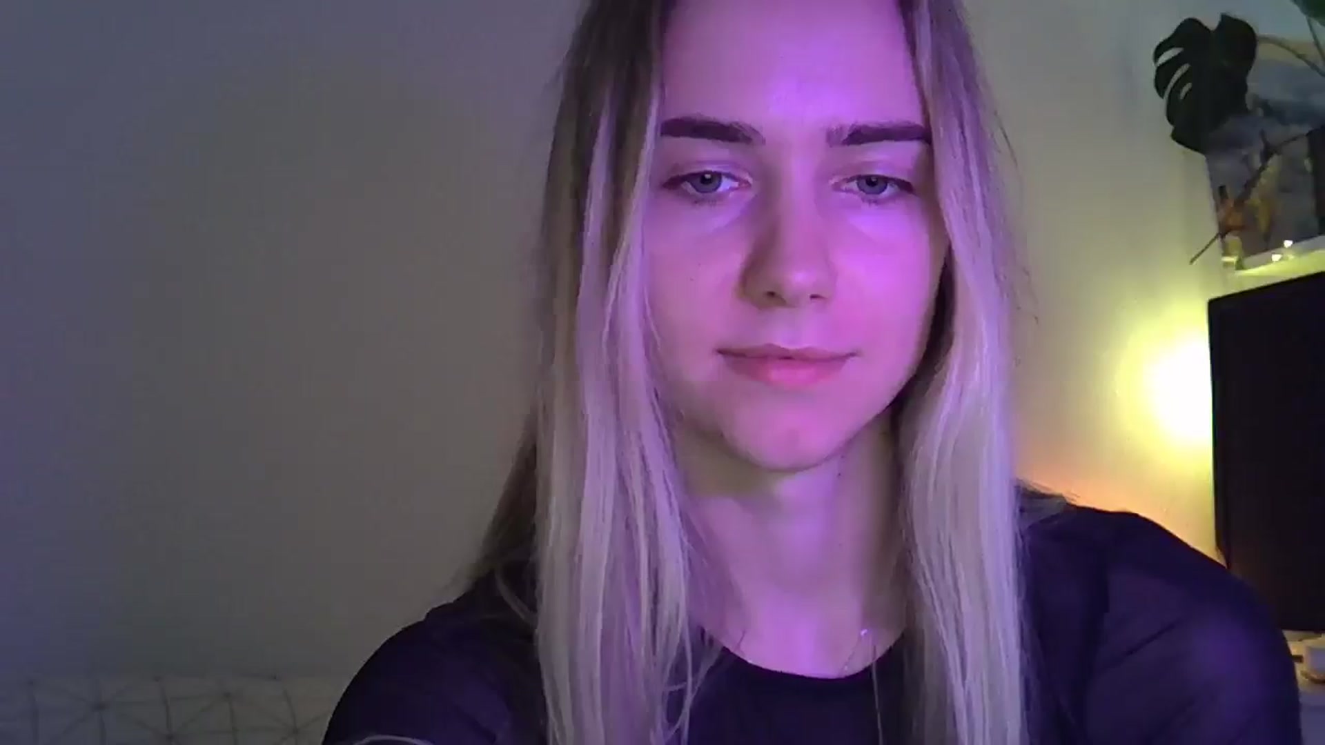 Gallery image thumbnail from Ocean__Soul's myfreecams stream on, 05/05/2025, 15:48 image 11 of 20