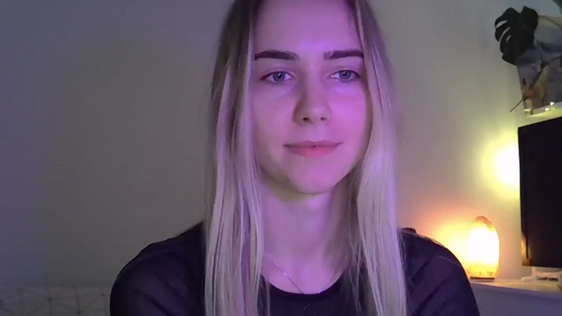 Gallery image thumbnail from Ocean__Soul's myfreecams stream on, 05/05/2025, 17:17 image 1 of 20