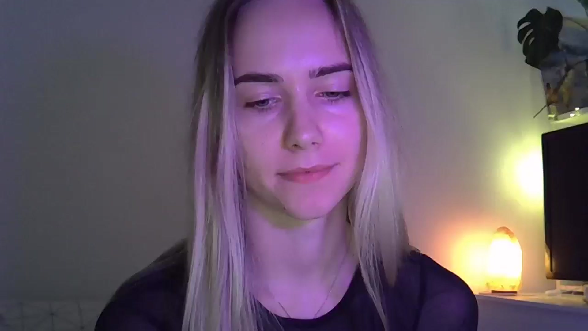 Gallery image thumbnail from Ocean__Soul's myfreecams stream on, 05/05/2025, 17:17 image 5 of 20
