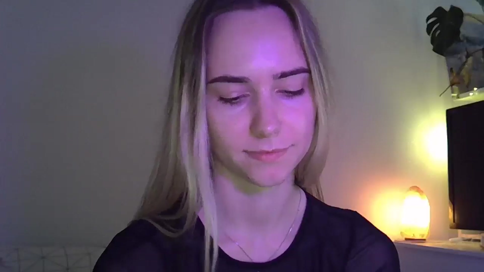 Gallery image thumbnail from Ocean__Soul's myfreecams stream on, 05/05/2025, 17:17 image 2 of 20