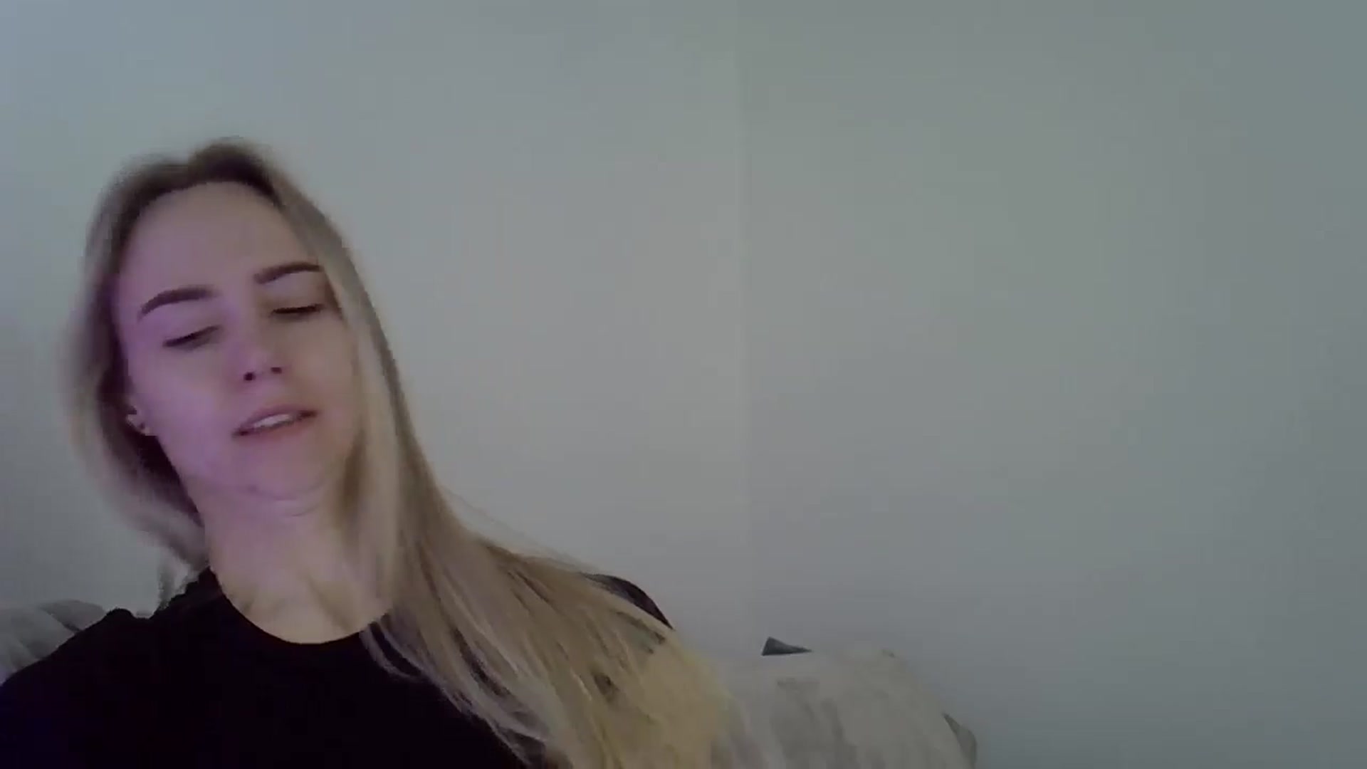 Gallery image thumbnail from Ocean__Soul's myfreecams stream on, 05/10/2025, 14:52 image 12 of 20
