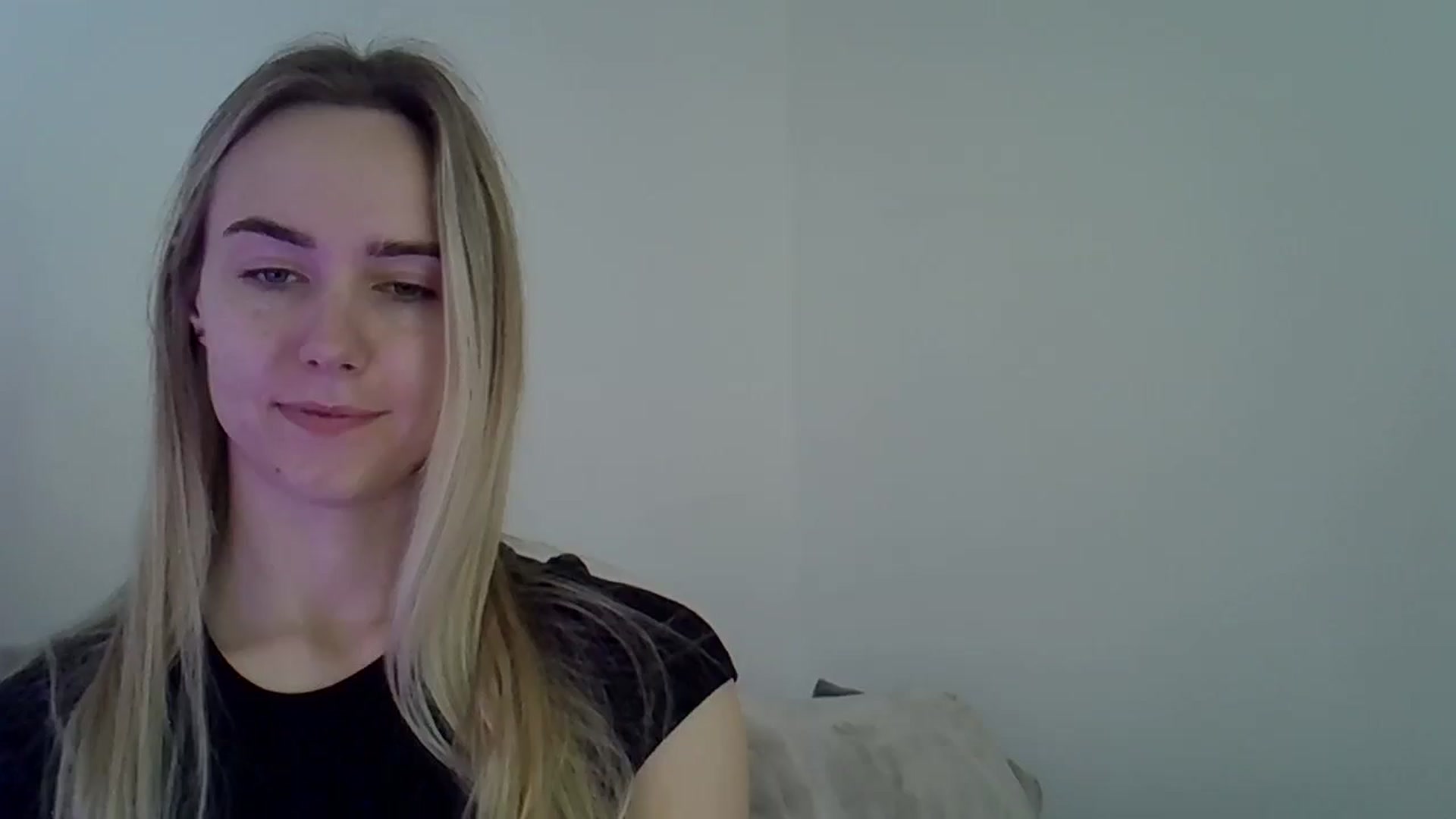 Gallery image thumbnail from Ocean__Soul's myfreecams stream on, 05/10/2025, 14:52 image 7 of 20