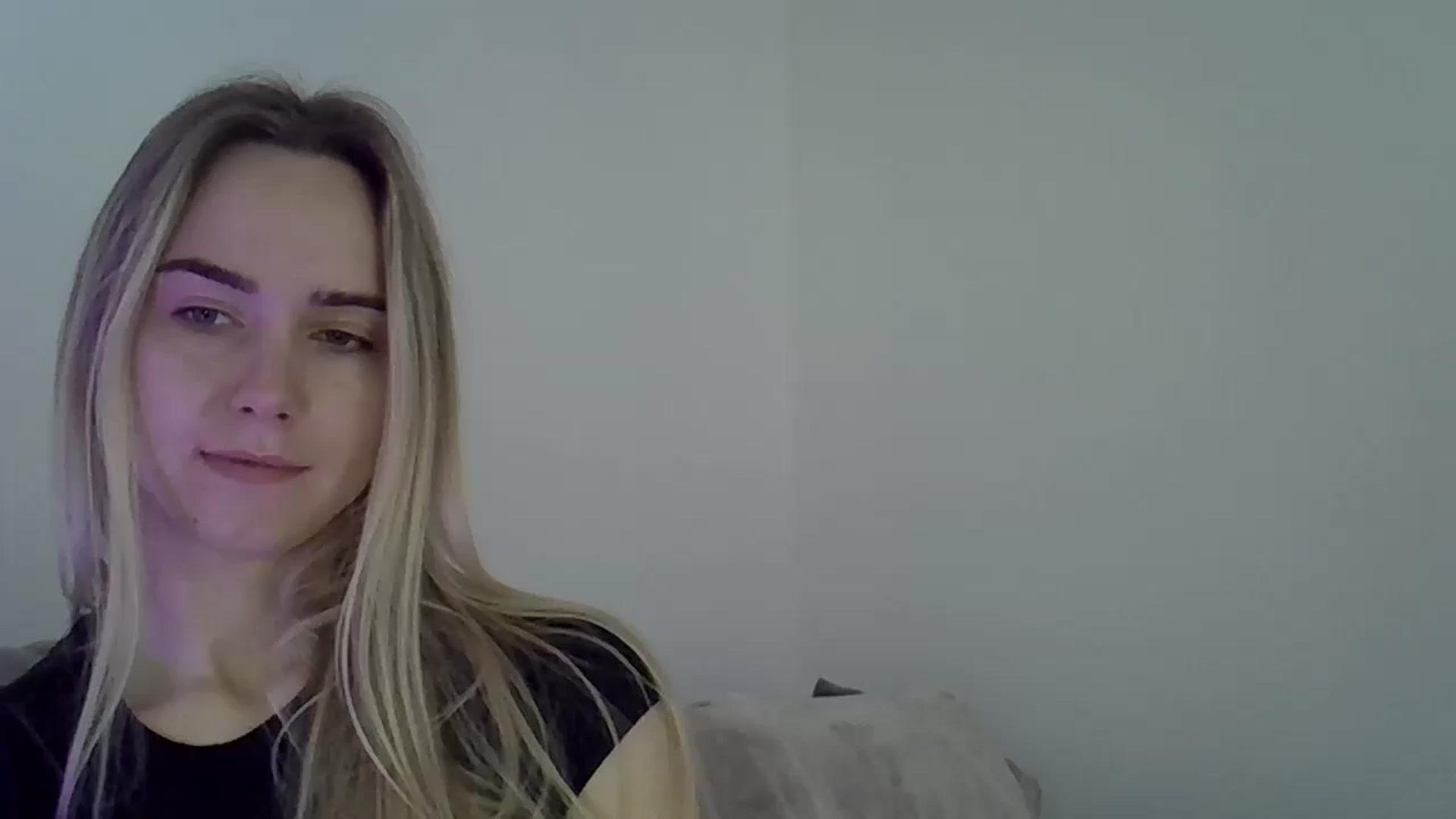 Gallery image thumbnail from Ocean__Soul's myfreecams stream on, 05/10/2025, 14:52 image 13 of 20