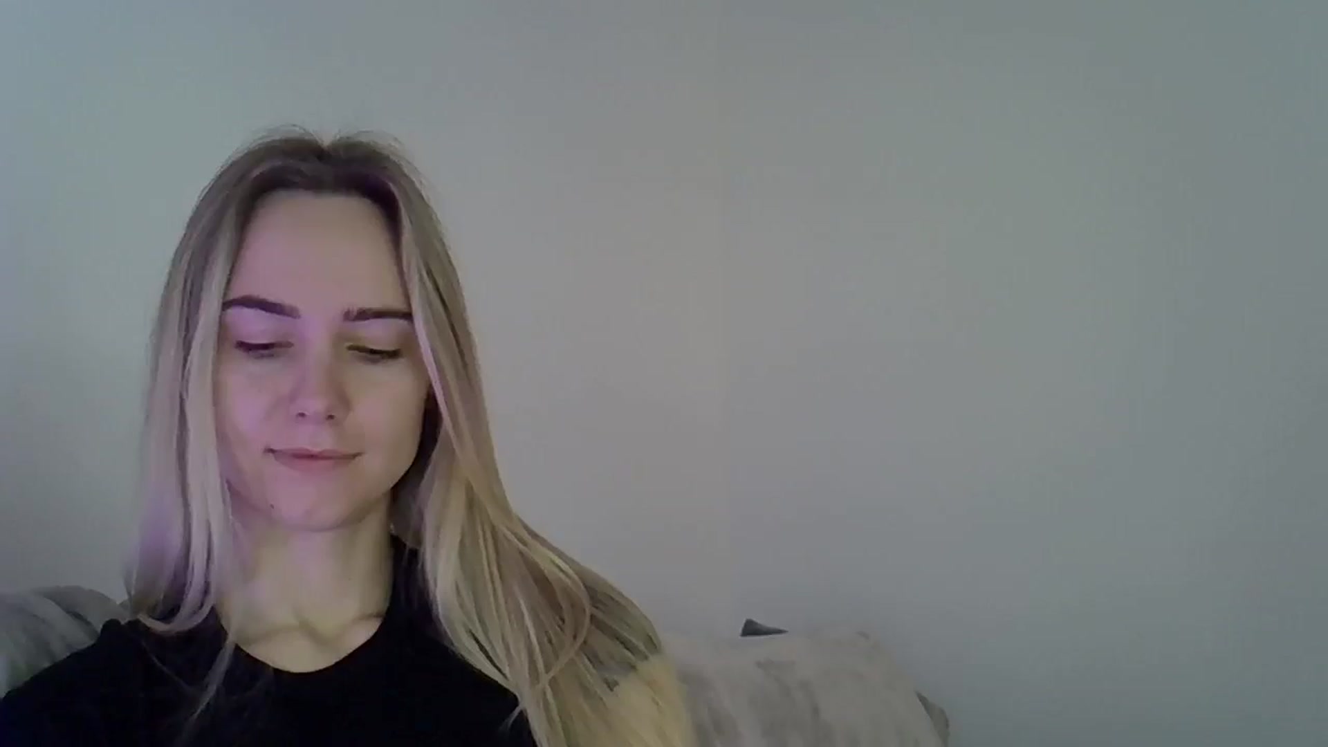Gallery image thumbnail from Ocean__Soul's myfreecams stream on, 05/10/2025, 14:52 image 17 of 20