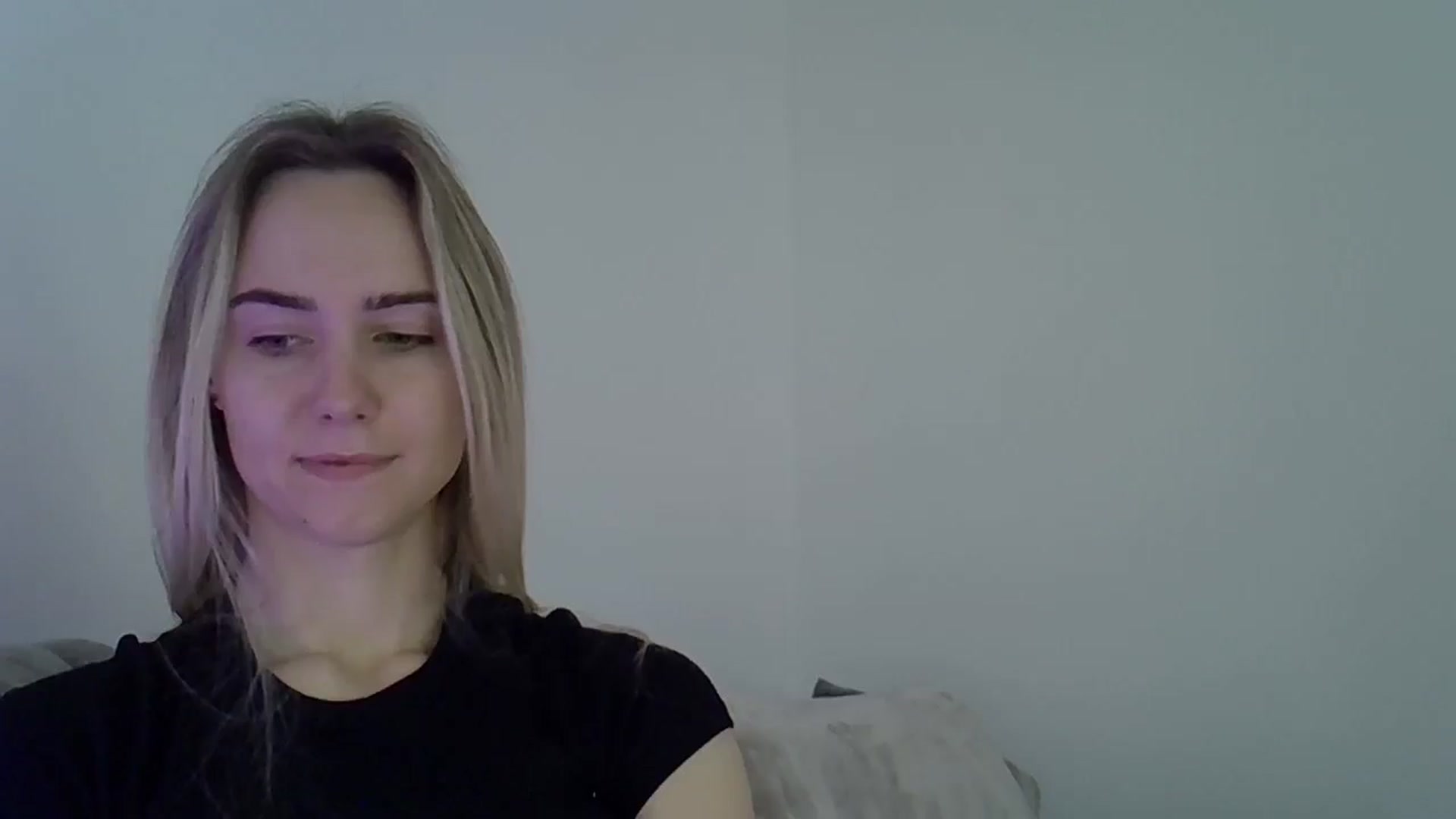 Gallery image thumbnail from Ocean__Soul's myfreecams stream on, 05/10/2025, 14:52 image 14 of 20