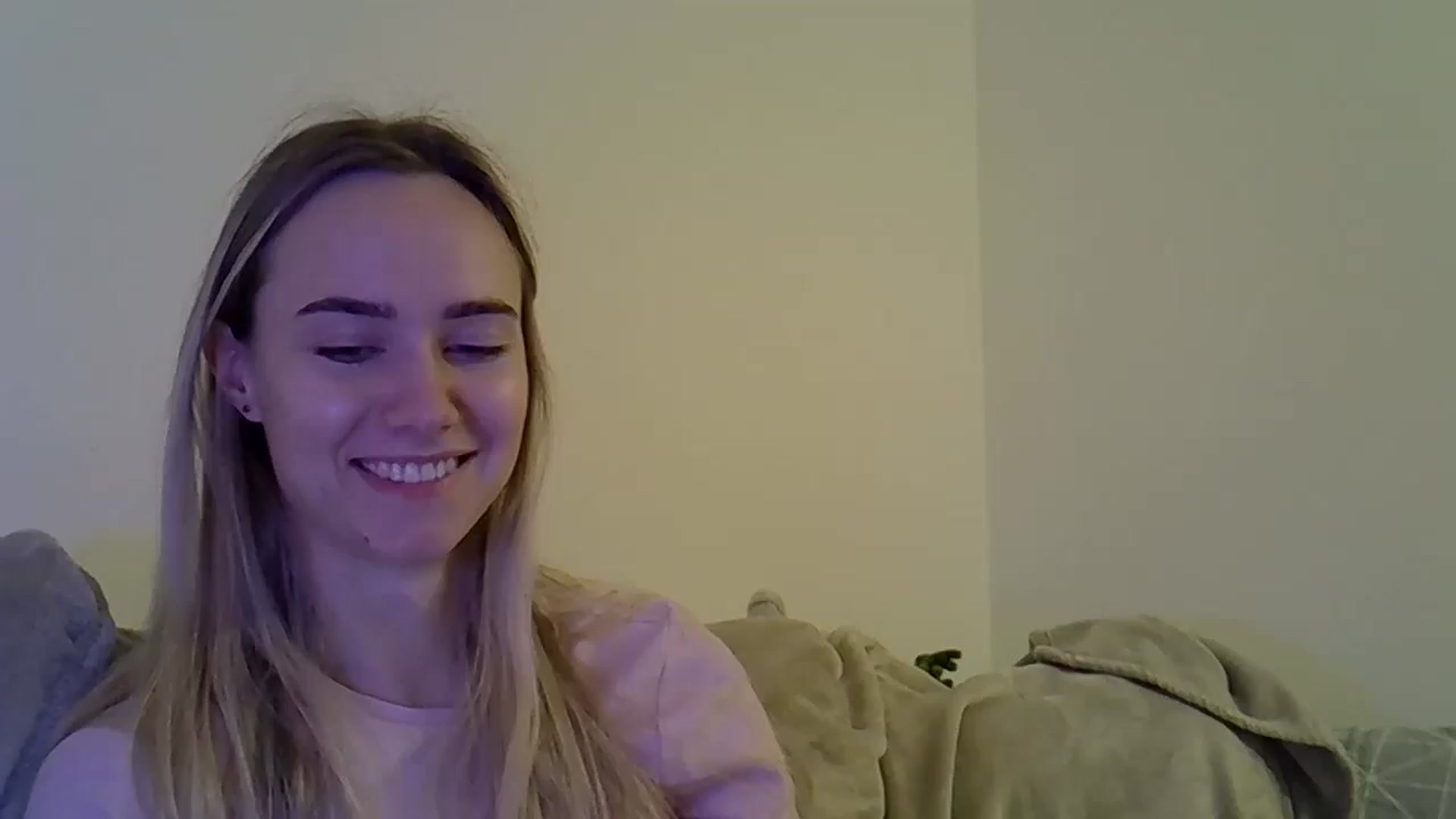 Gallery image thumbnail from Ocean__Soul's myfreecams stream on, 05/10/2025, 19:41 image 20 of 20