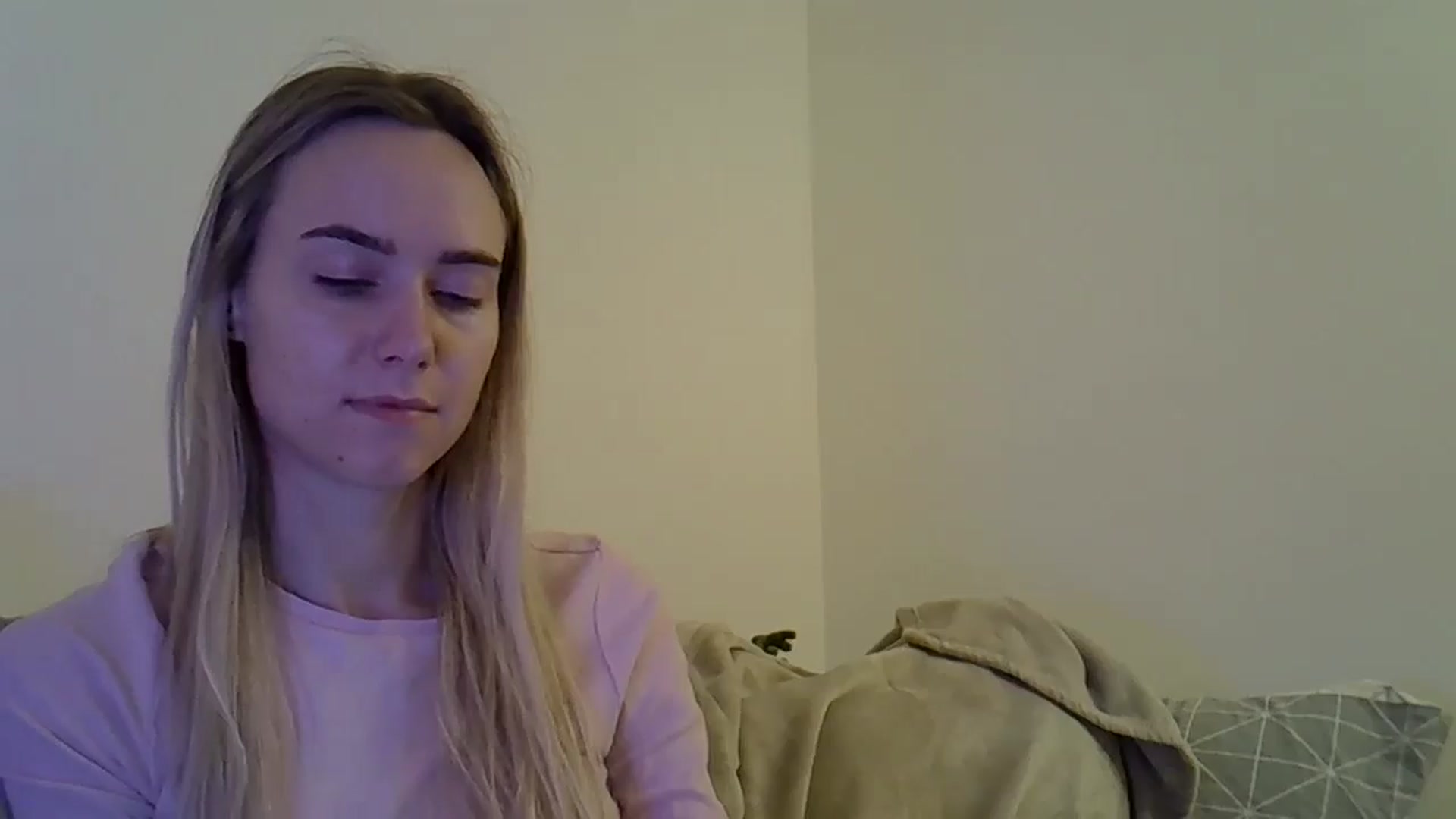 Gallery image thumbnail from Ocean__Soul's myfreecams stream on, 05/10/2025, 20:42 image 9 of 20