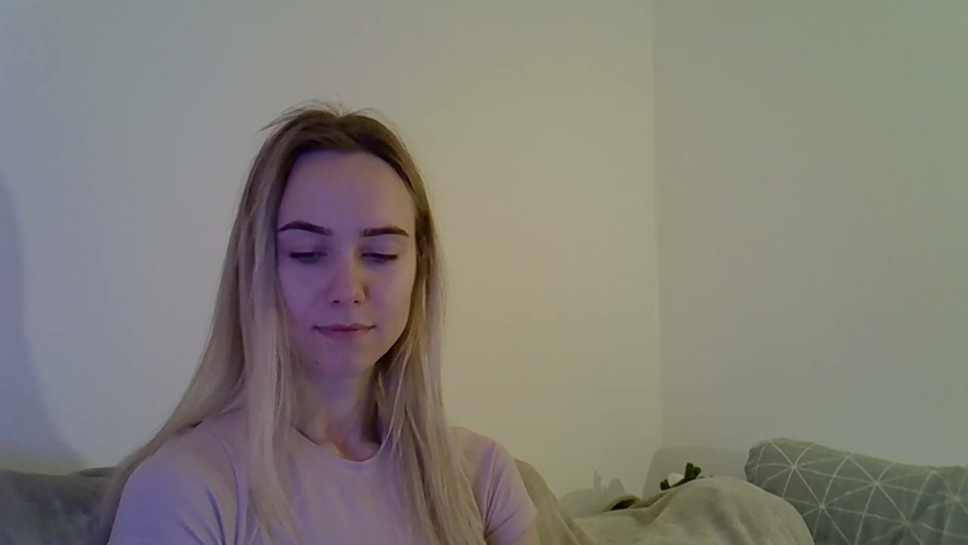 Gallery image thumbnail from Ocean__Soul's myfreecams stream on, 05/11/2025, 10:29 image 19 of 20