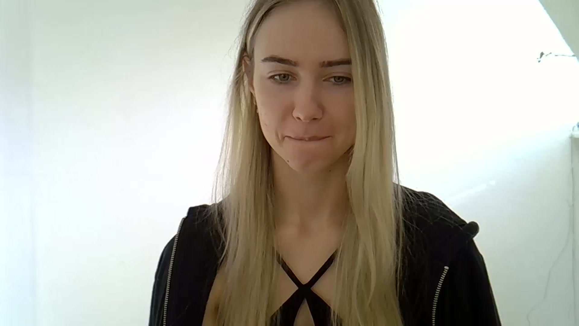 Gallery image thumbnail from Ocean__Soul's myfreecams stream on, 05/13/2025, 06:56 image 1 of 20
