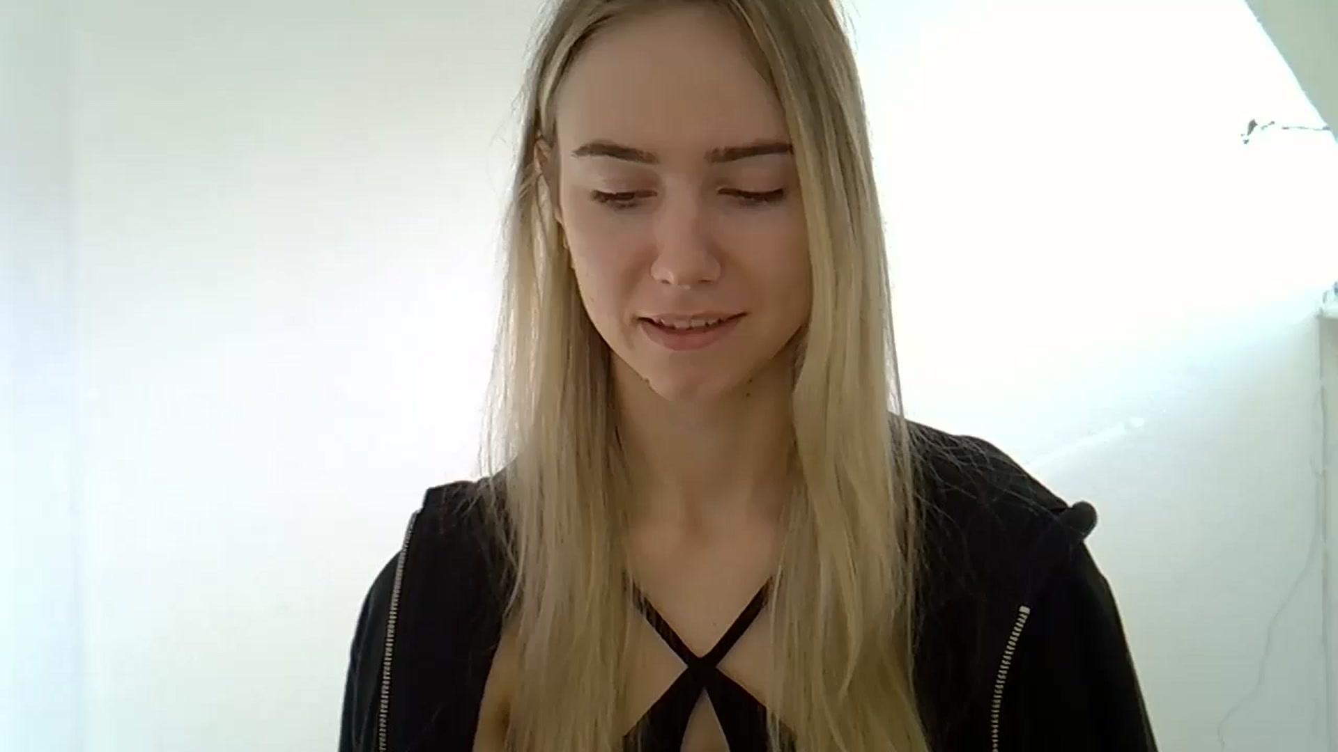 Gallery image thumbnail from Ocean__Soul's myfreecams stream on, 05/13/2025, 06:56 image 2 of 20