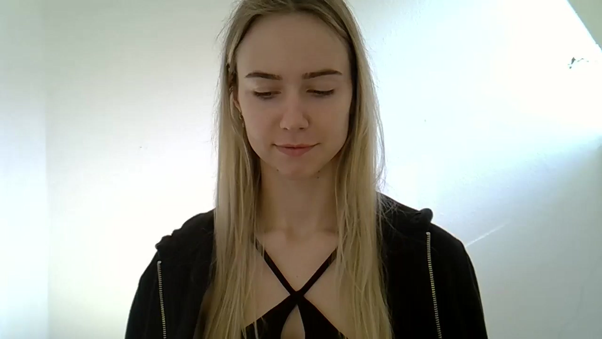 Gallery image thumbnail from Ocean__Soul's myfreecams stream on, 05/13/2025, 09:04 image 1 of 20