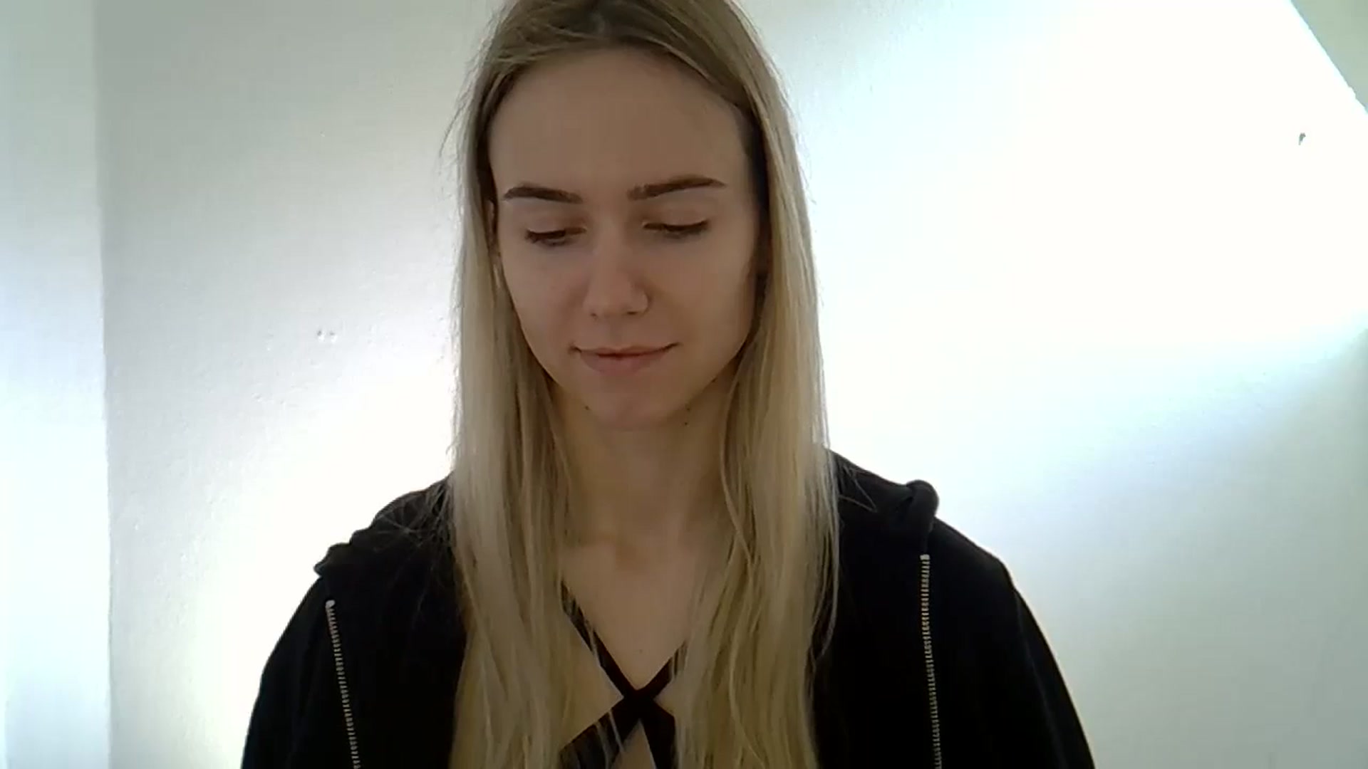 Gallery image thumbnail from Ocean__Soul's myfreecams stream on, 05/13/2025, 09:04 image 12 of 20