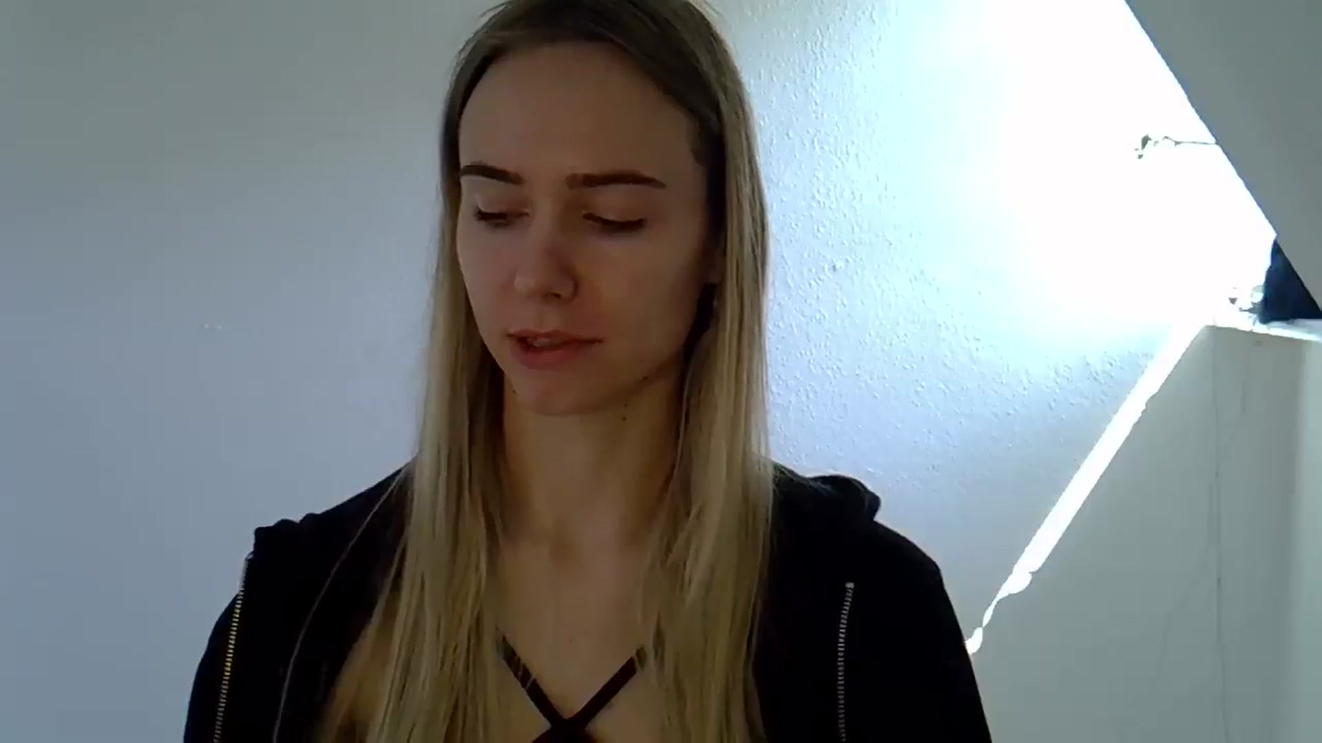 Gallery image thumbnail from Ocean__Soul's myfreecams stream on, 05/13/2025, 10:19 image 15 of 20