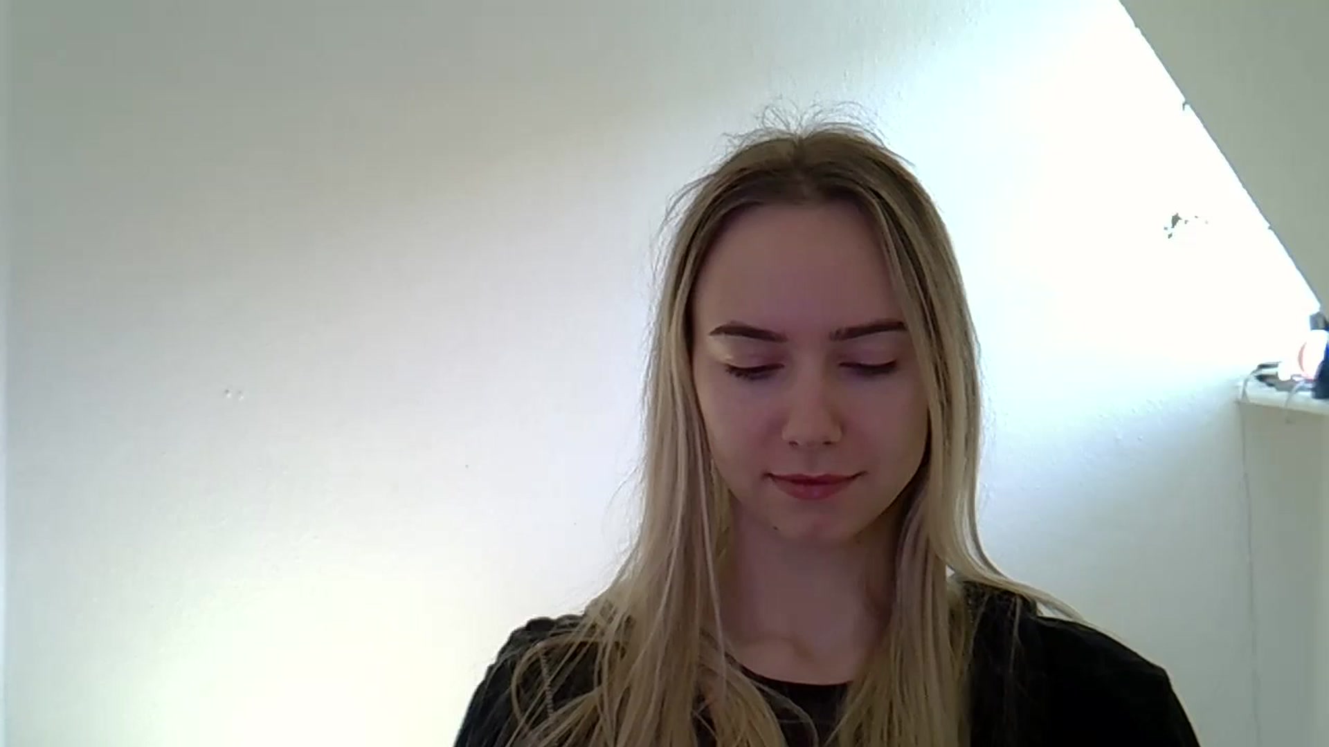 Gallery image thumbnail from Ocean__Soul's myfreecams stream on, 05/14/2025, 08:34 image 4 of 20