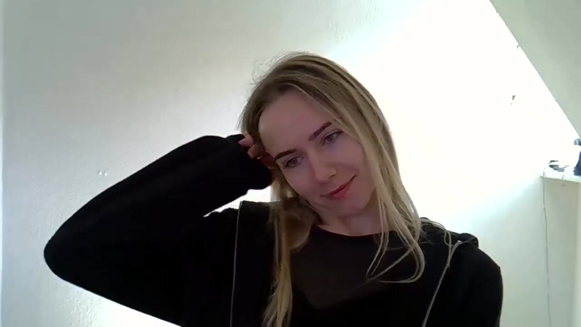 Gallery image thumbnail from Ocean__Soul's myfreecams stream on, 05/14/2025, 08:58 image 17 of 20