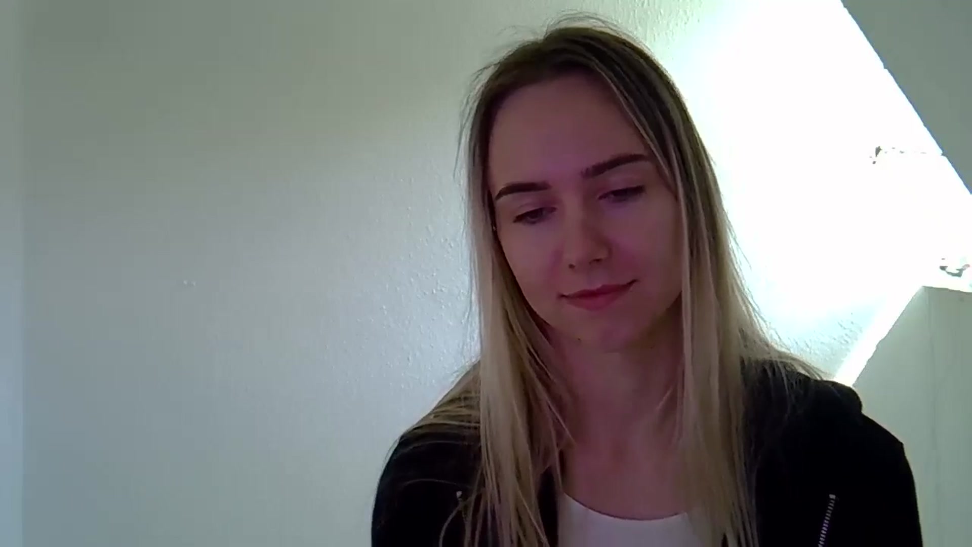 Gallery image thumbnail from Ocean__Soul's myfreecams stream on, 05/14/2025, 10:30 image 14 of 20