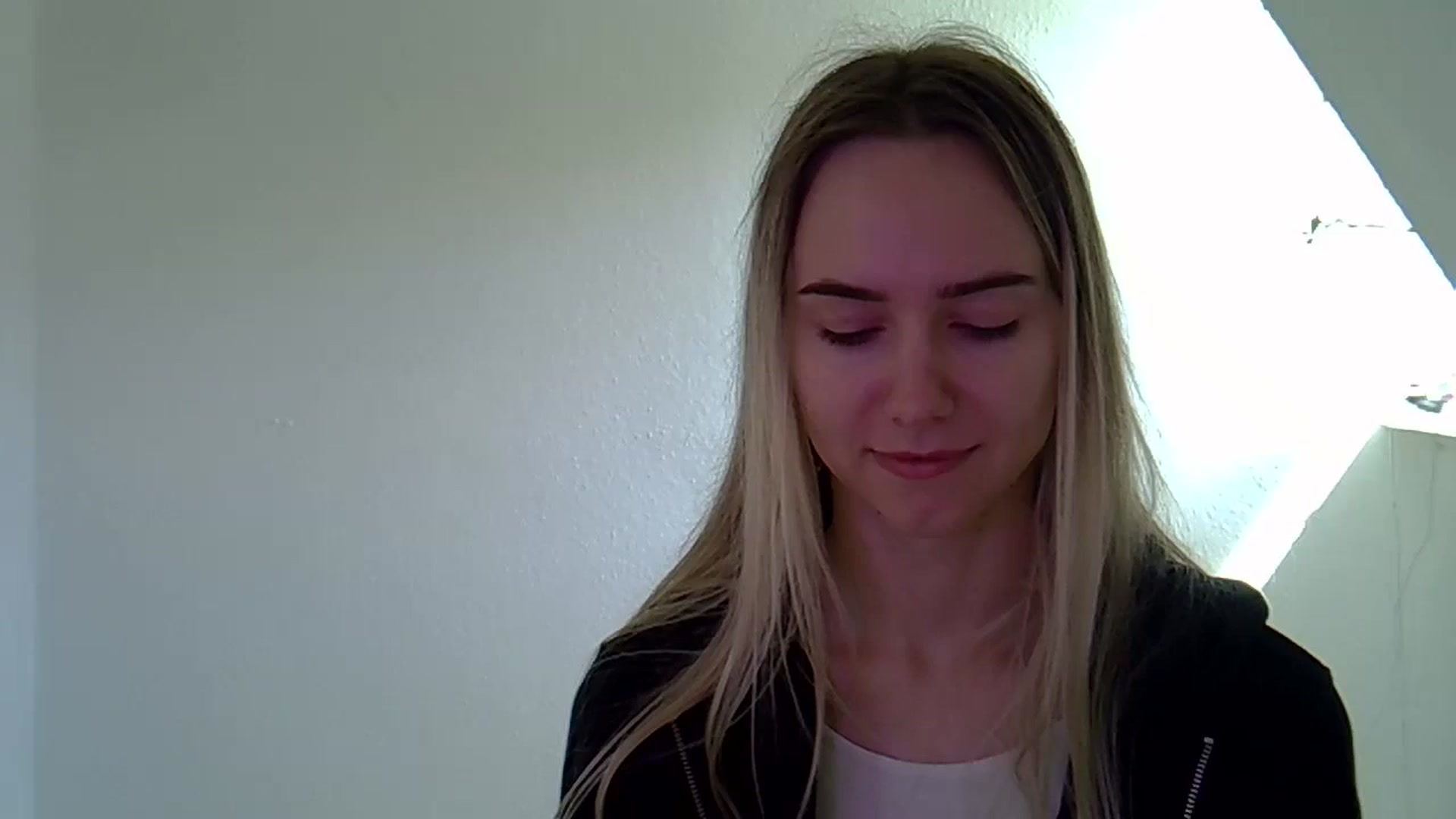 Gallery image thumbnail from Ocean__Soul's myfreecams stream on, 05/14/2025, 10:30 image 12 of 20