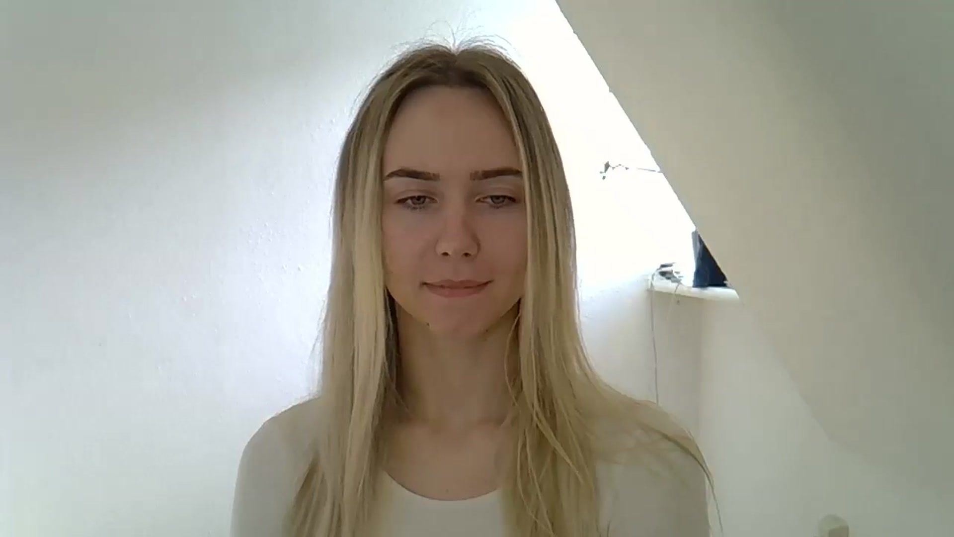 Gallery image thumbnail from Ocean__Soul's myfreecams stream on, 05/15/2025, 08:16 image 13 of 20