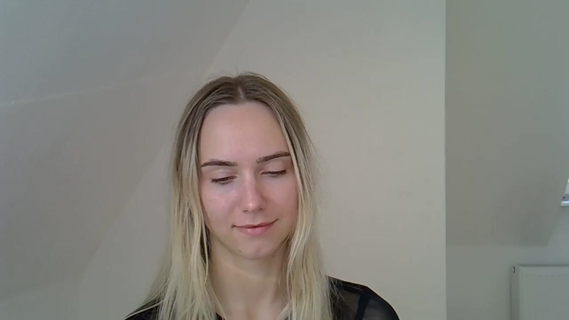 Gallery image thumbnail from Ocean__Soul's myfreecams stream on, 05/17/2025, 09:40 image 12 of 20