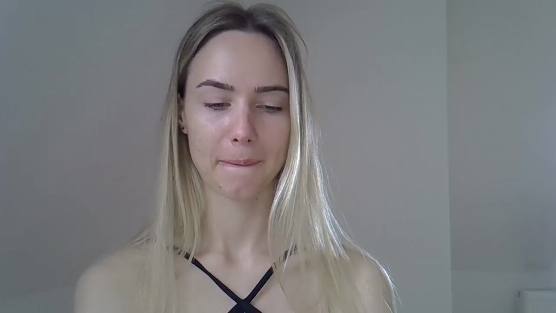 Gallery image thumbnail from Ocean__Soul's myfreecams stream on, 05/18/2025, 09:02 image 3 of 20