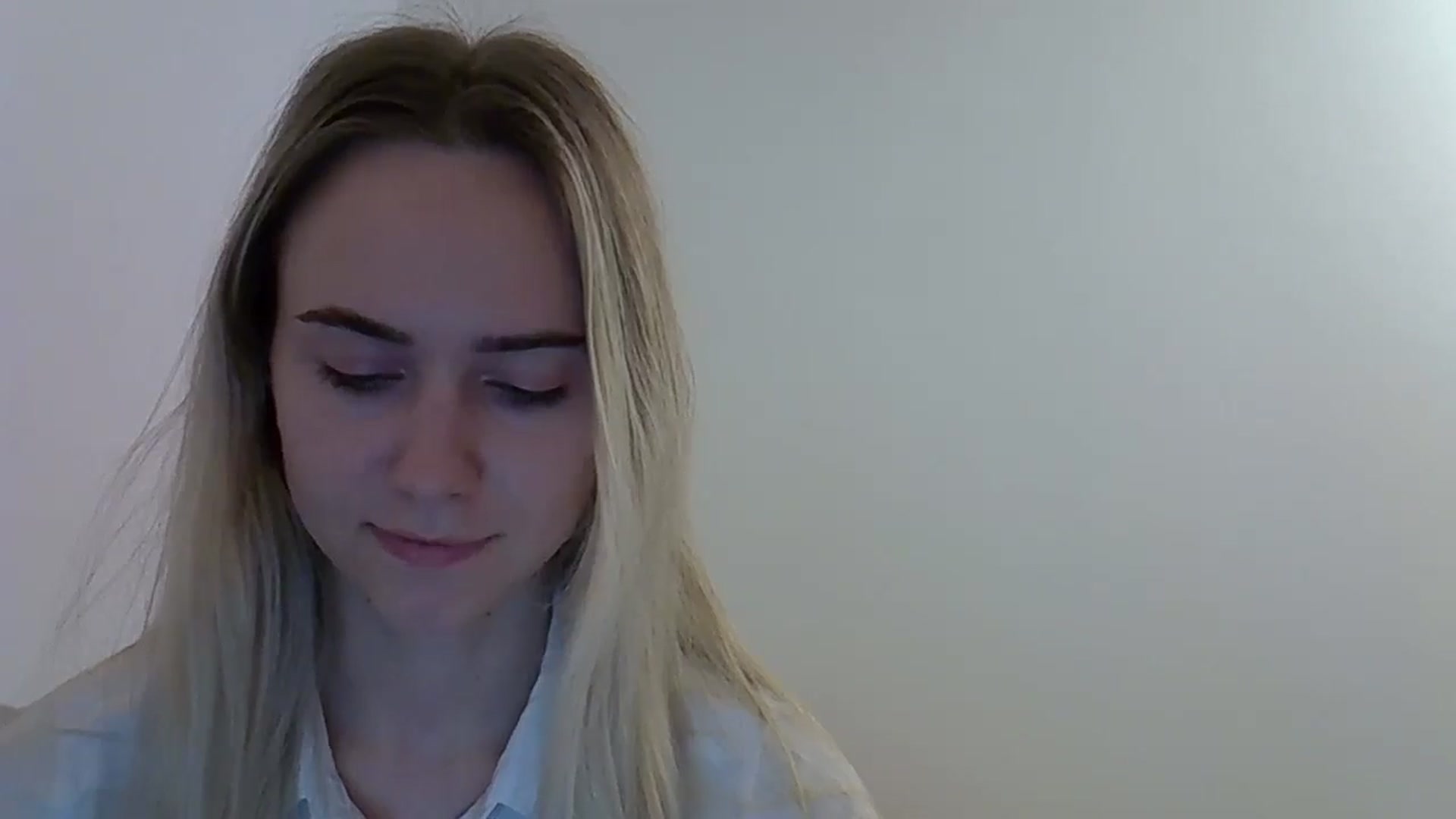 Gallery image thumbnail from Ocean__Soul's myfreecams stream on, 05/19/2025, 19:42 image 19 of 20