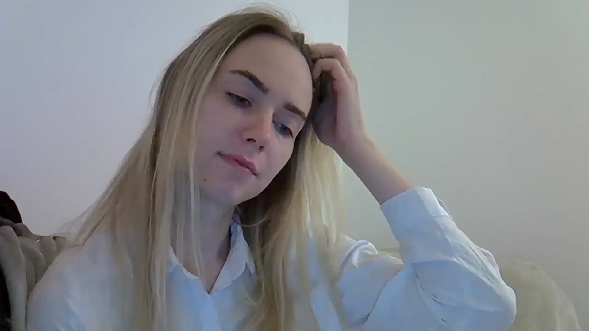 Gallery image thumbnail from Ocean__Soul's myfreecams stream on, 05/19/2025, 19:42 image 12 of 20
