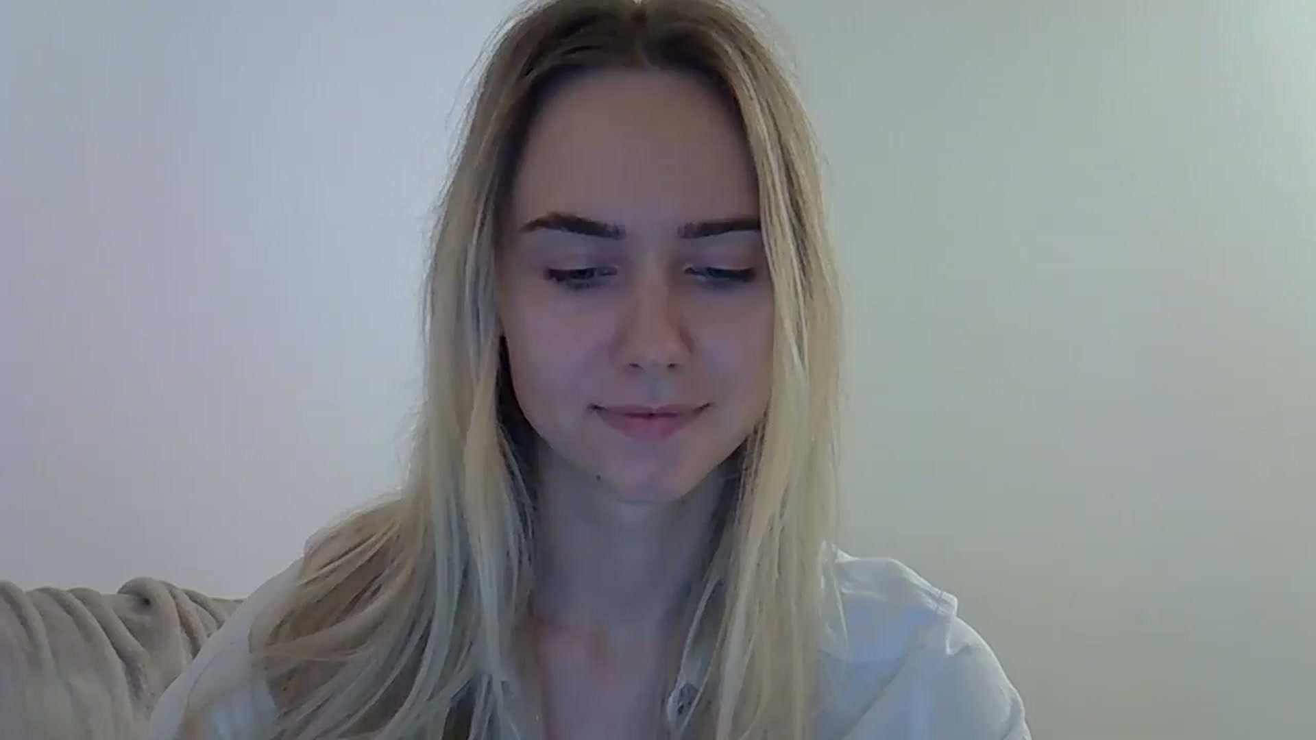 Gallery image thumbnail from Ocean__Soul's myfreecams stream on, 05/19/2025, 20:51 image 10 of 20