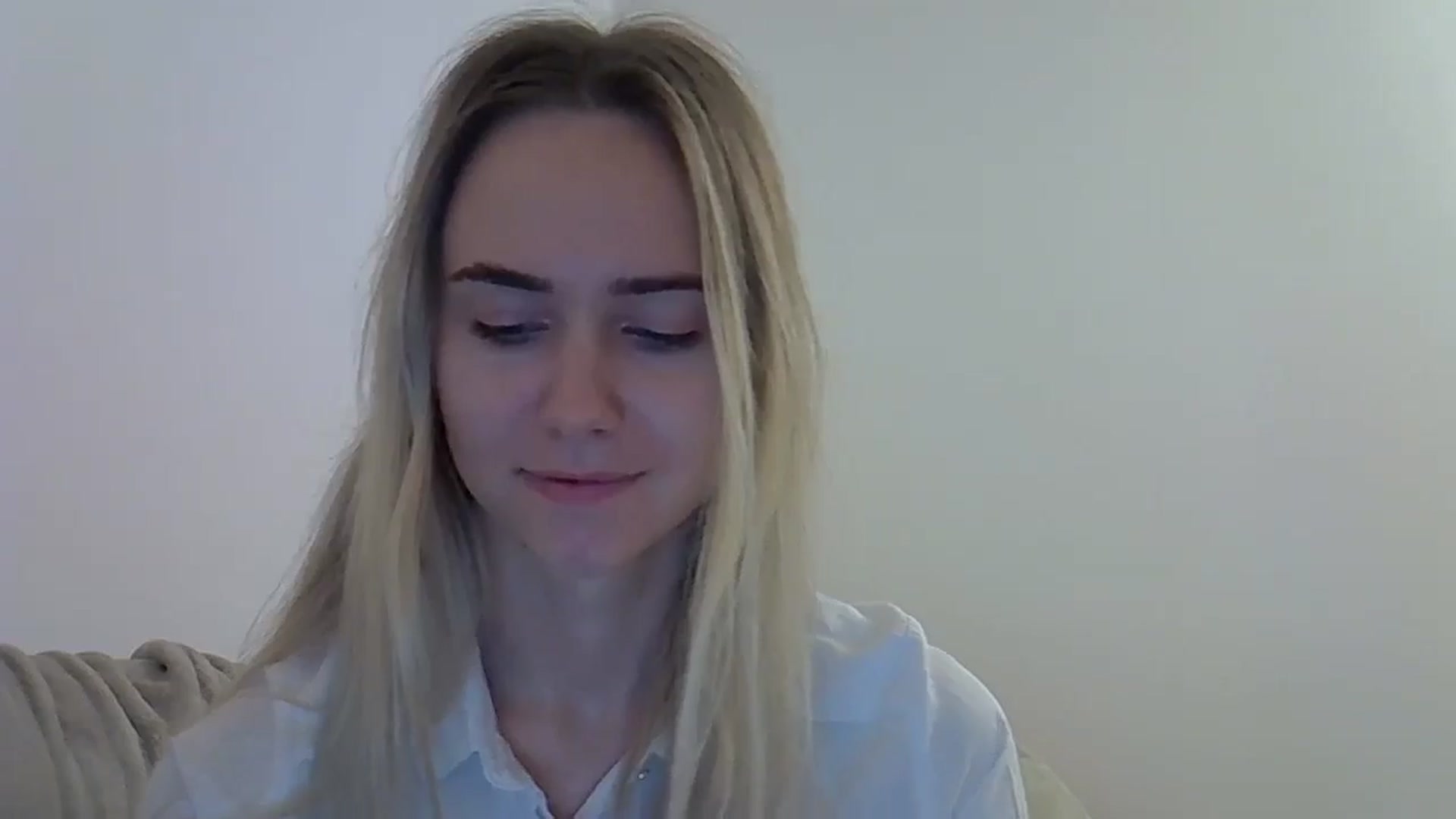 Gallery image thumbnail from Ocean__Soul's myfreecams stream on, 05/19/2025, 20:51 image 20 of 20