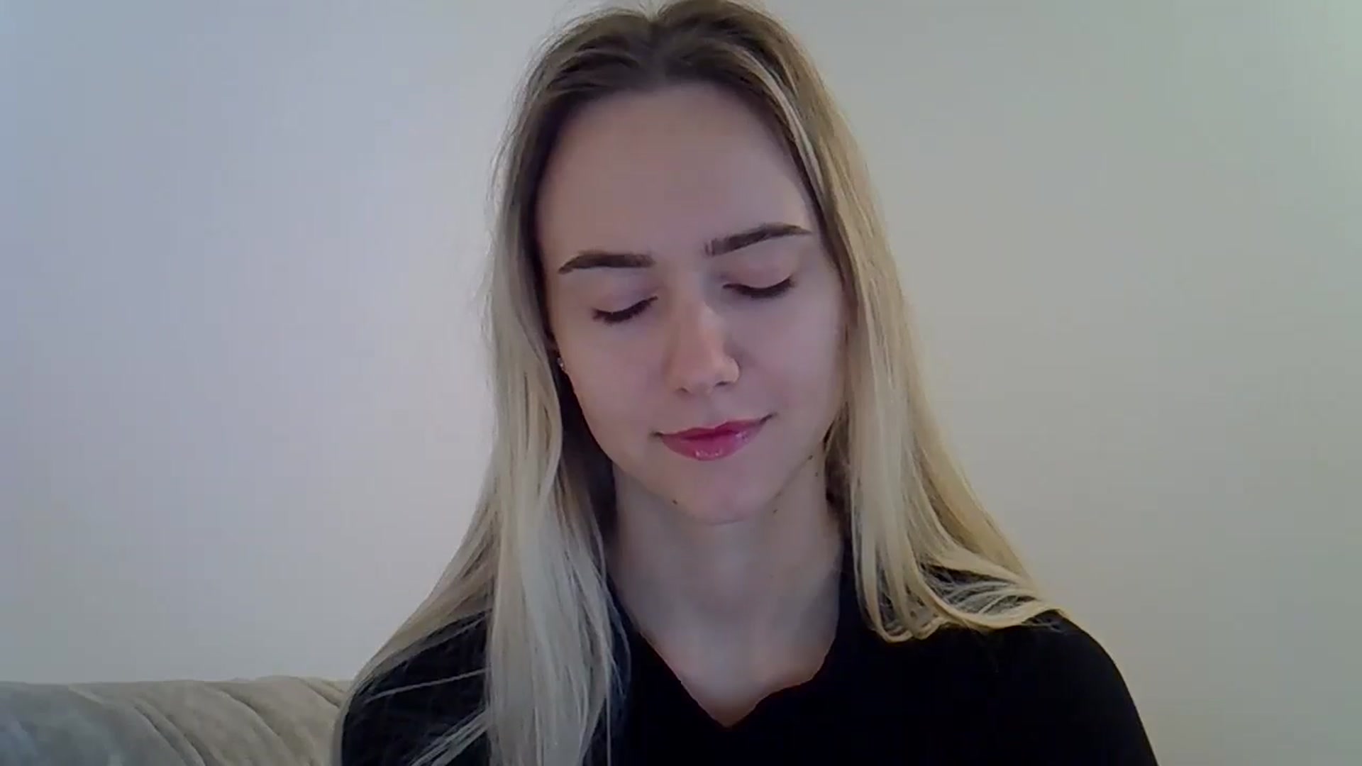 Gallery image thumbnail from Ocean__Soul's myfreecams stream on, 05/20/2025, 08:46 image 19 of 20