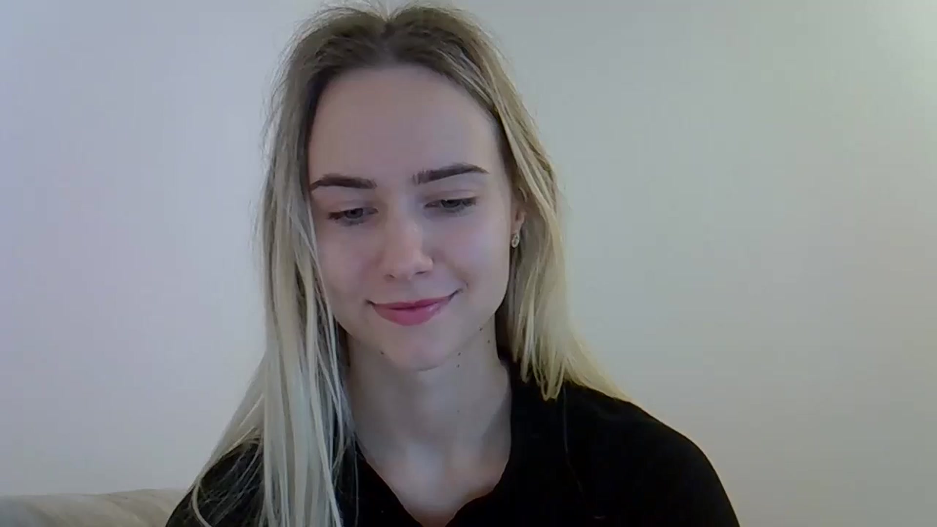 Gallery image thumbnail from Ocean__Soul's myfreecams stream on, 05/20/2025, 09:42 image 6 of 20