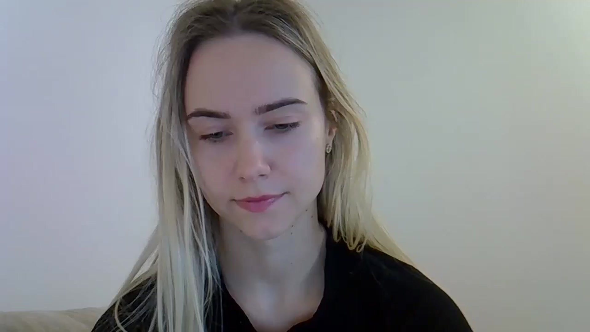 Gallery image thumbnail from Ocean__Soul's myfreecams stream on, 05/20/2025, 09:42 image 3 of 20