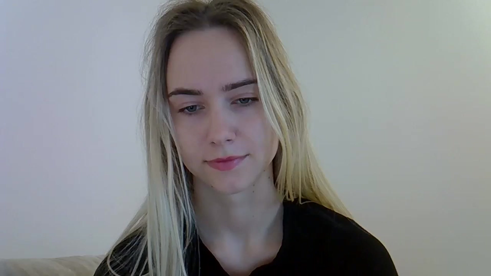 Gallery image thumbnail from Ocean__Soul's myfreecams stream on, 05/20/2025, 09:42 image 2 of 20