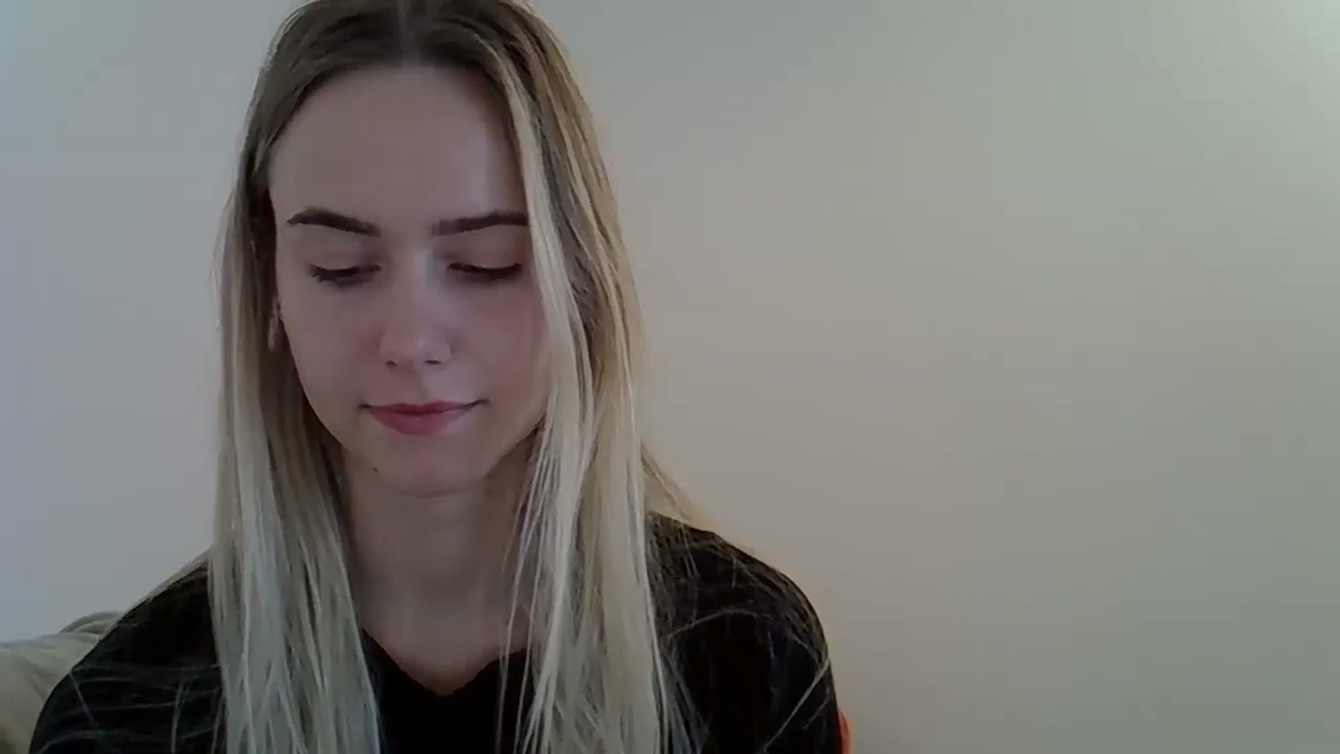 Gallery image thumbnail from Ocean__Soul's myfreecams stream on, 05/20/2025, 12:03 image 10 of 20
