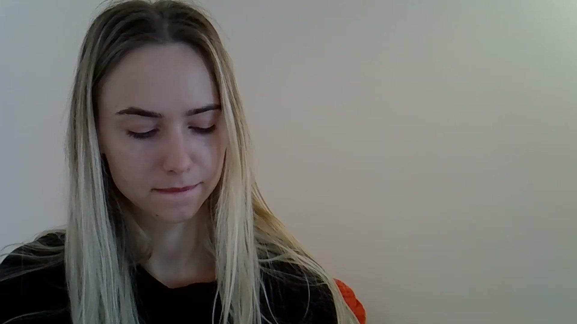 Gallery image thumbnail from Ocean__Soul's myfreecams stream on, 05/20/2025, 12:03 image 18 of 20