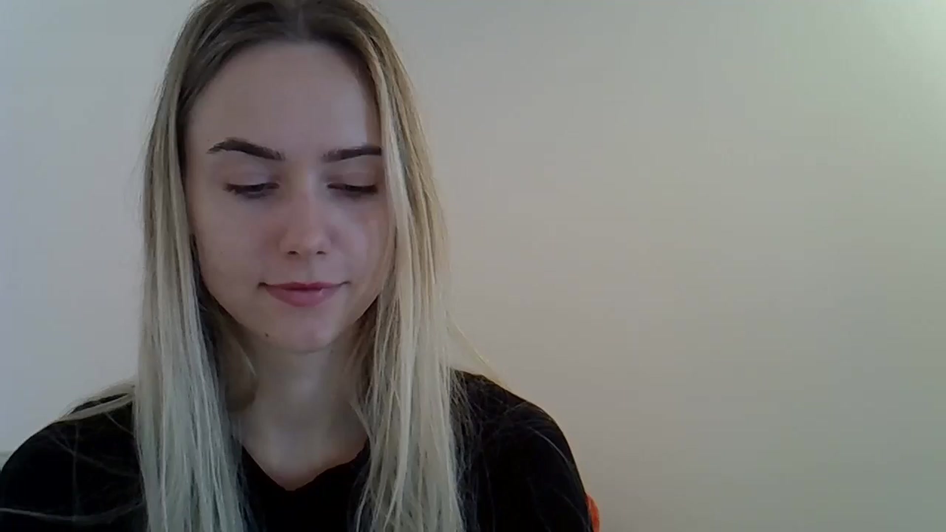 Gallery image thumbnail from Ocean__Soul's myfreecams stream on, 05/20/2025, 12:03 image 16 of 20